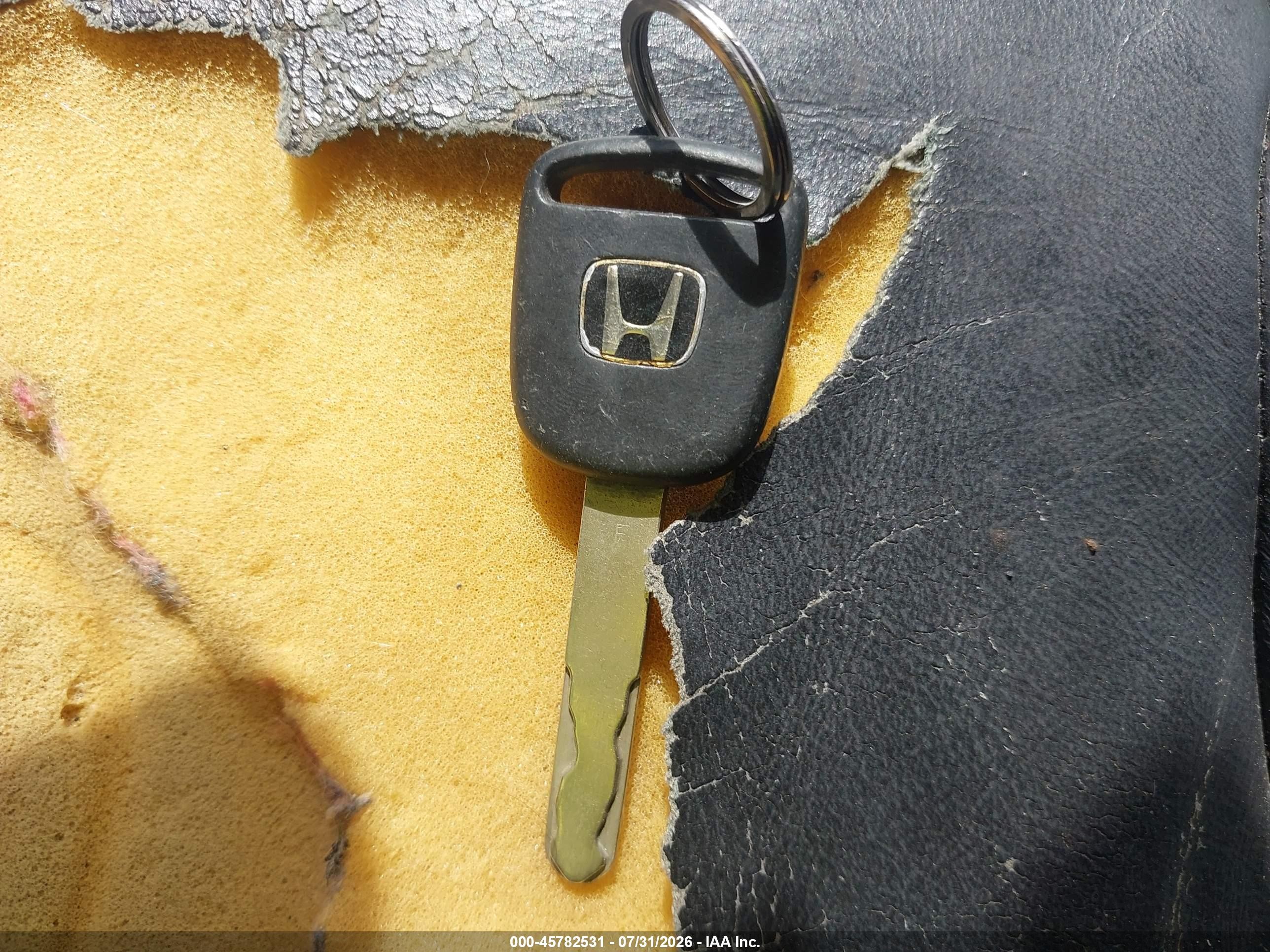 2004 Honda Cr-v Lx Серебряный vin: SHSRD68494U205242