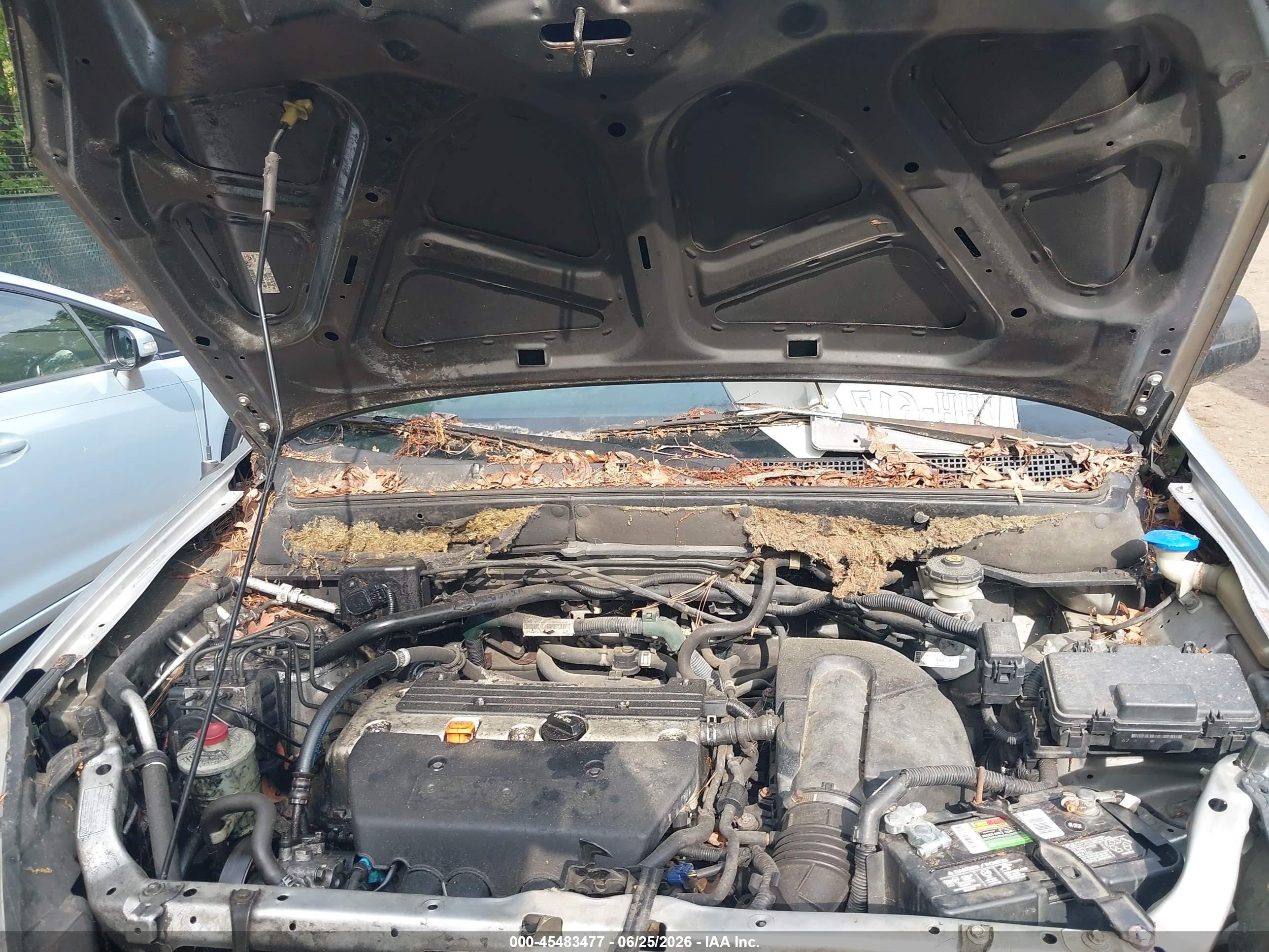 2005 Honda Cr-v Lx Серебряный vin: SHSRD68545U302052