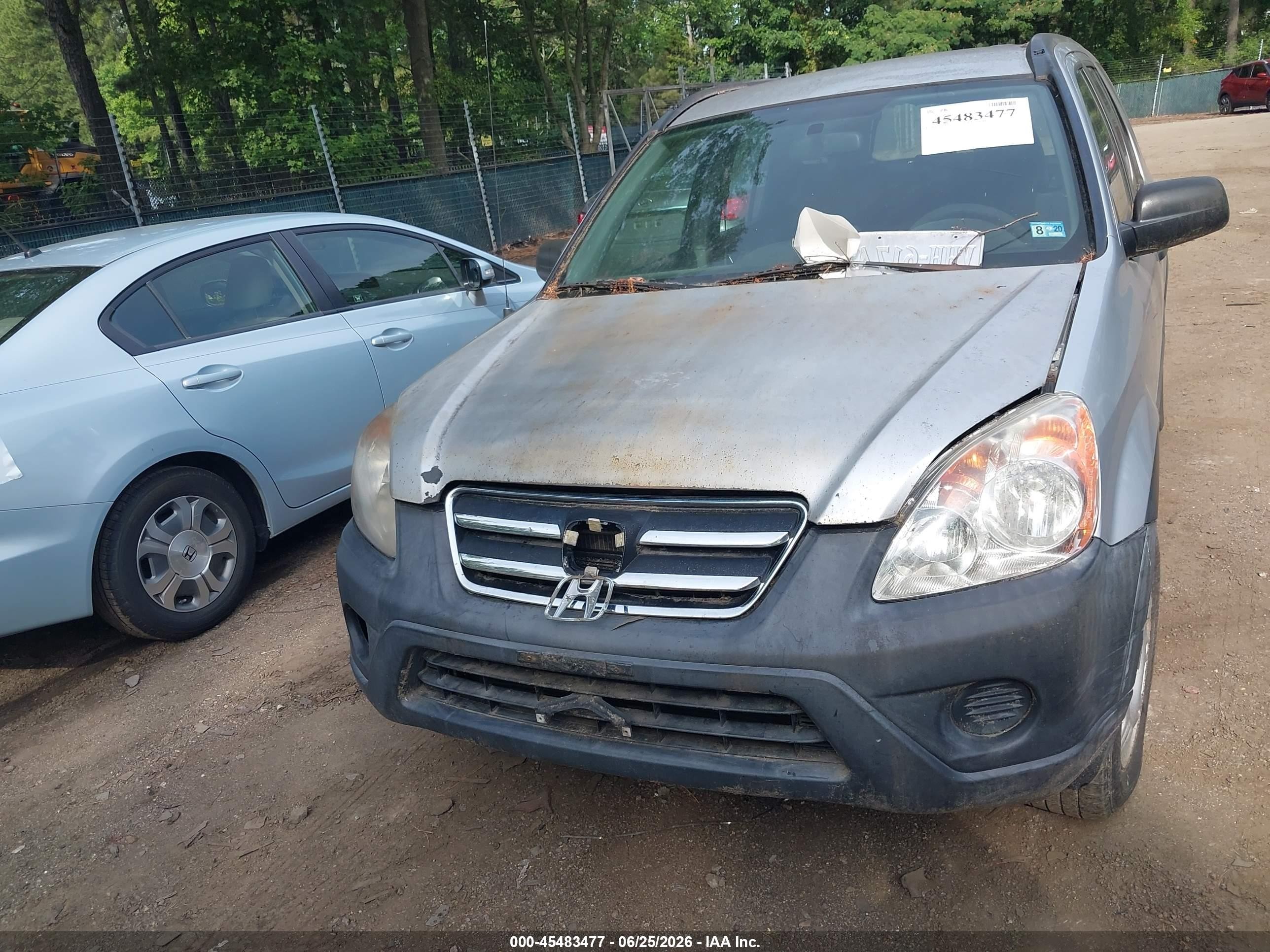 2005 Honda Cr-v Lx Серебряный vin: SHSRD68545U302052