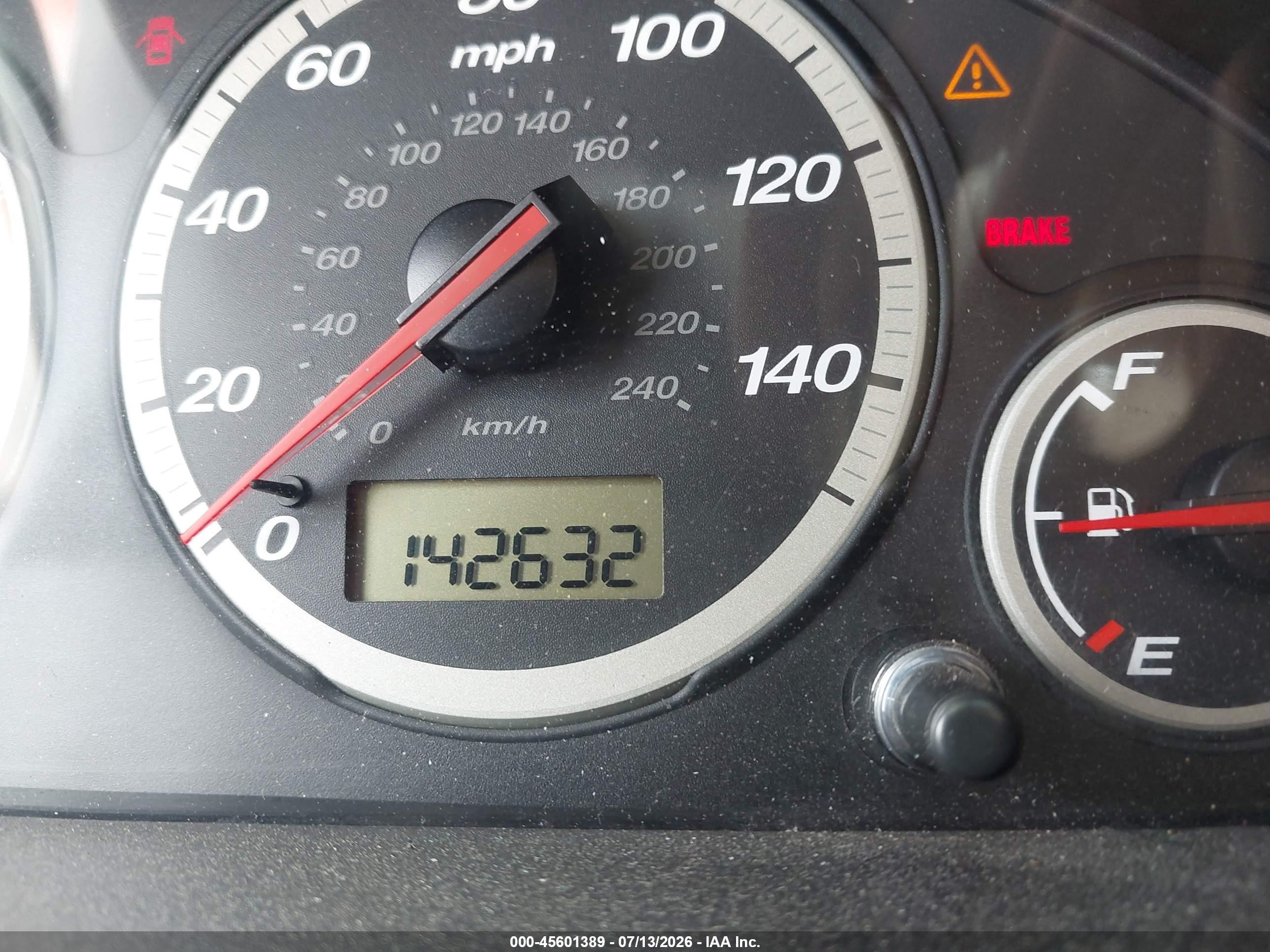 2005 Honda Cr-v Lx Gold vin: SHSRD68585U303527