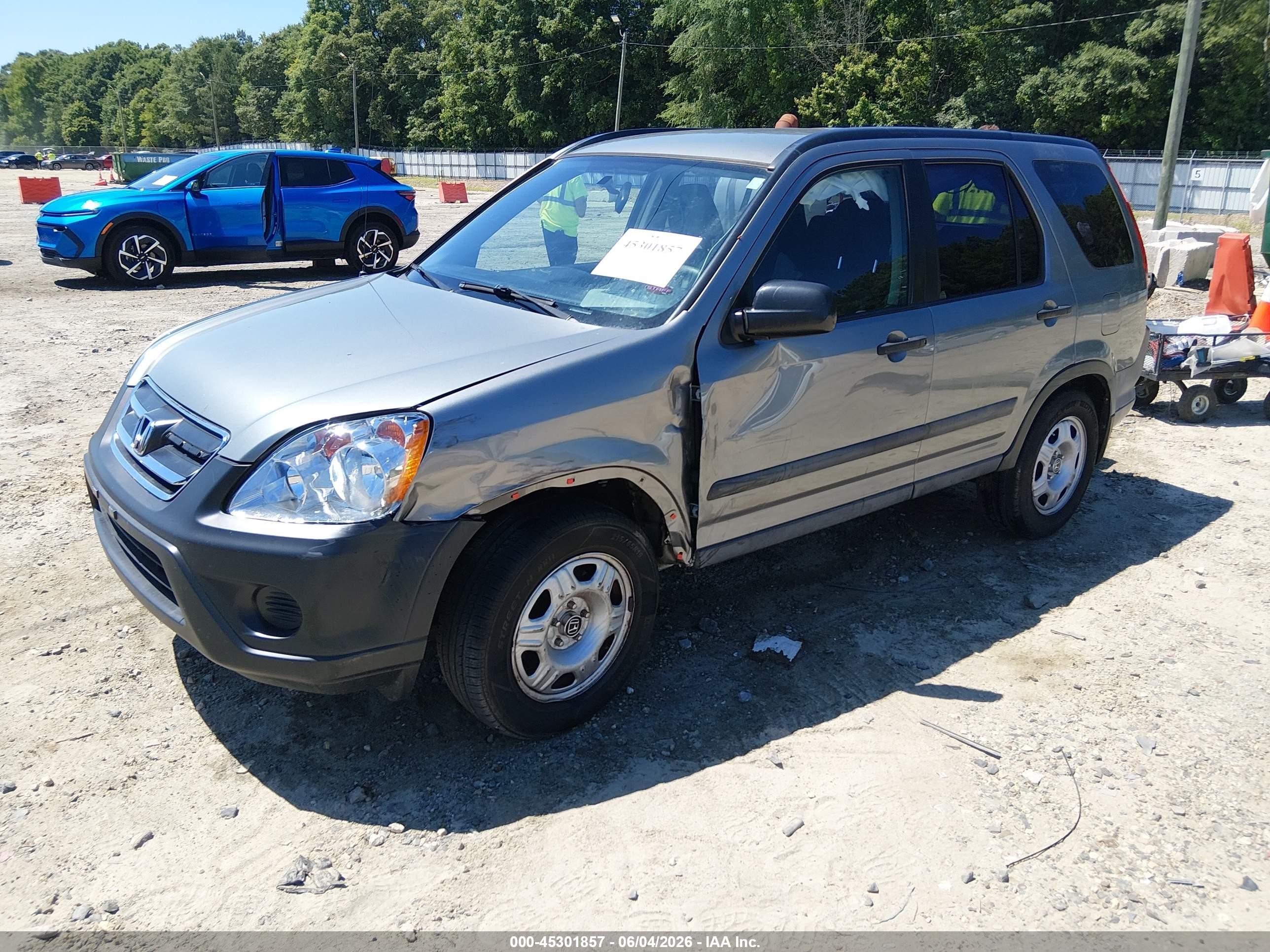 2005 Honda Cr-v Lx Silver vin: SHSRD68595U308929