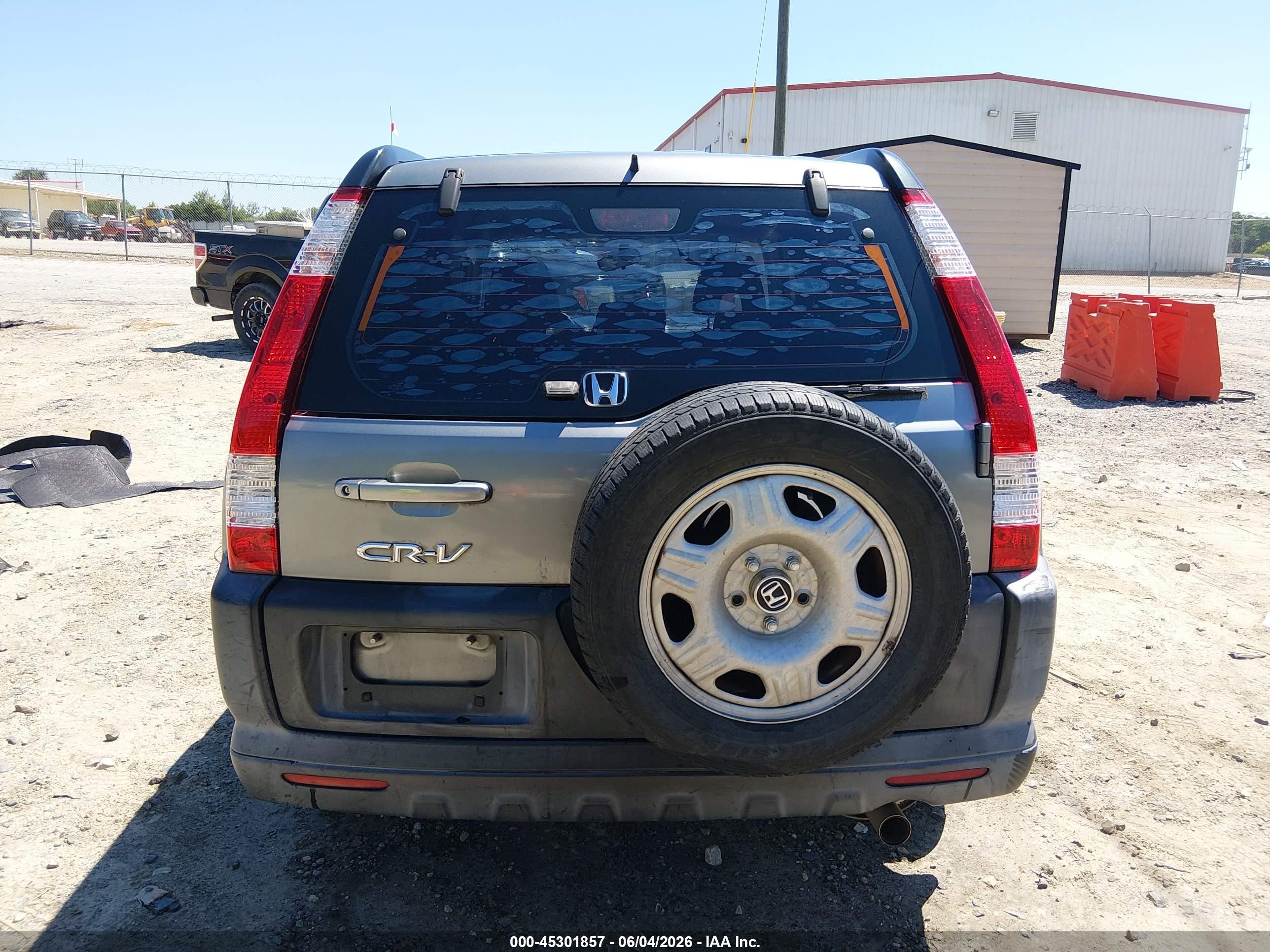 2005 Honda Cr-v Lx Silver vin: SHSRD68595U308929