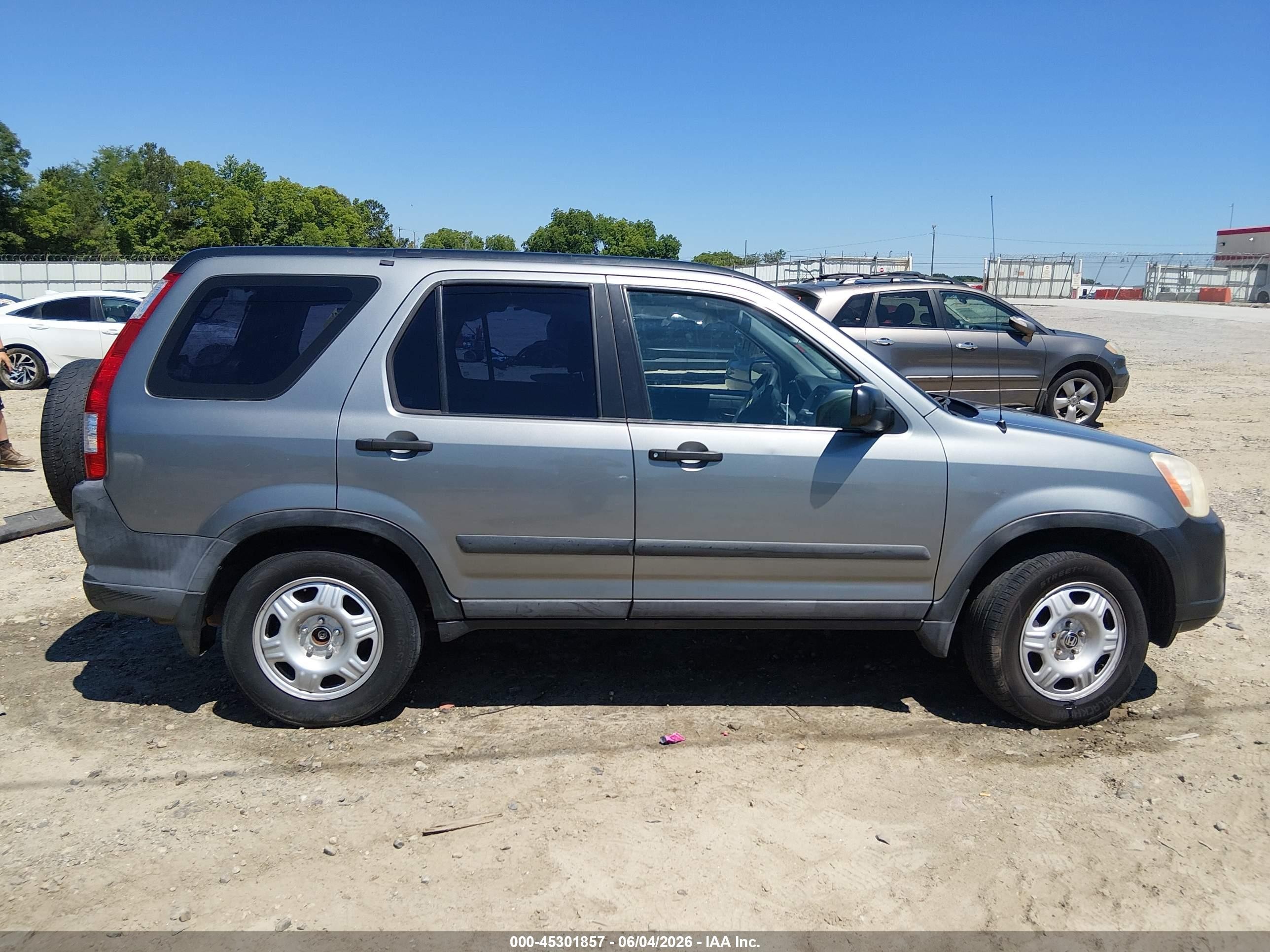 2005 Honda Cr-v Lx Silver vin: SHSRD68595U308929