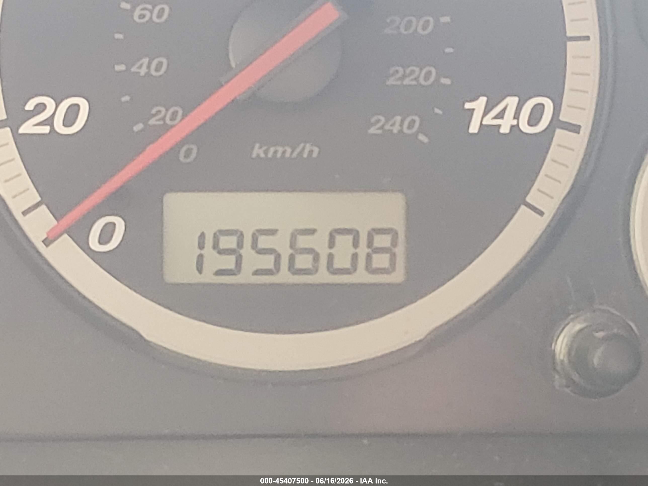 2004 Honda Cr-v Lx Серебряный vin: SHSRD78404U255081