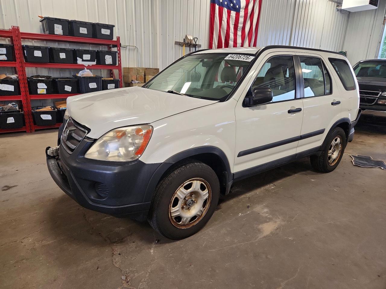 2005 Honda Cr-v Lx White vin: SHSRD78565U303340