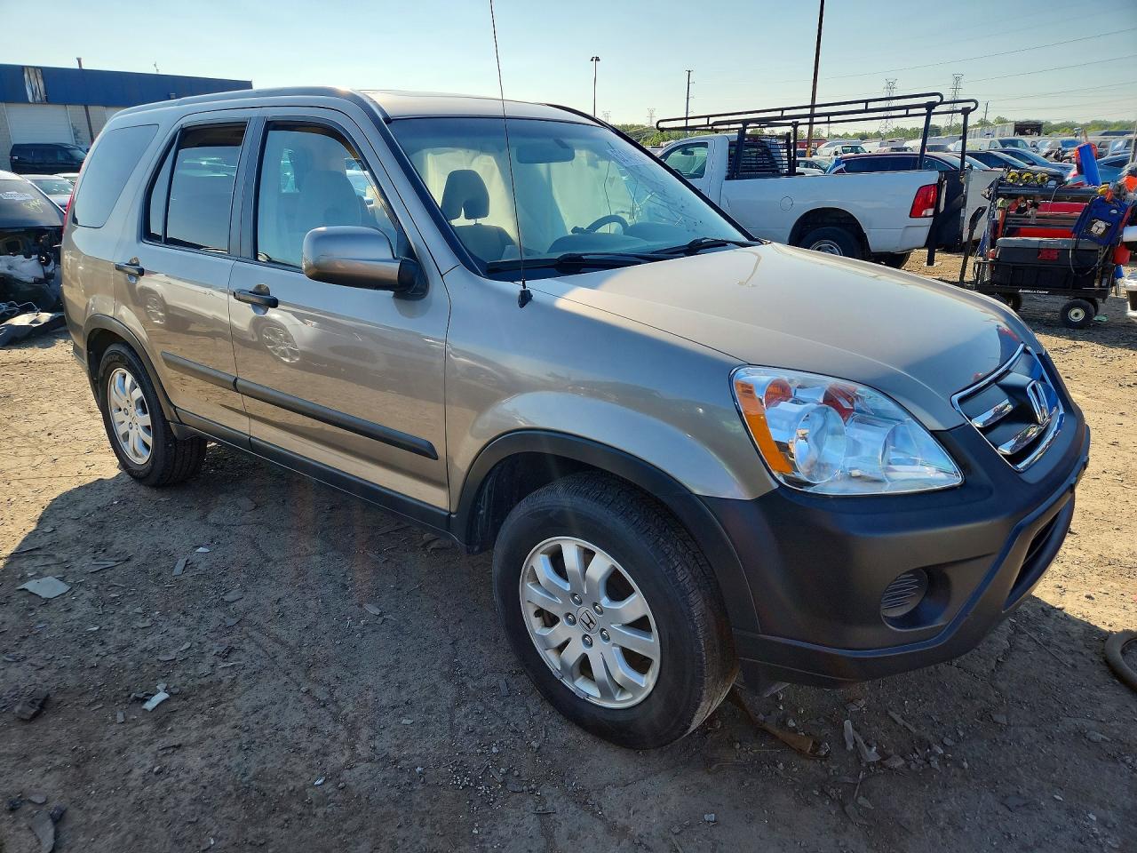 2005 Honda Cr-v Ex Золотой vin: SHSRD78805U334075