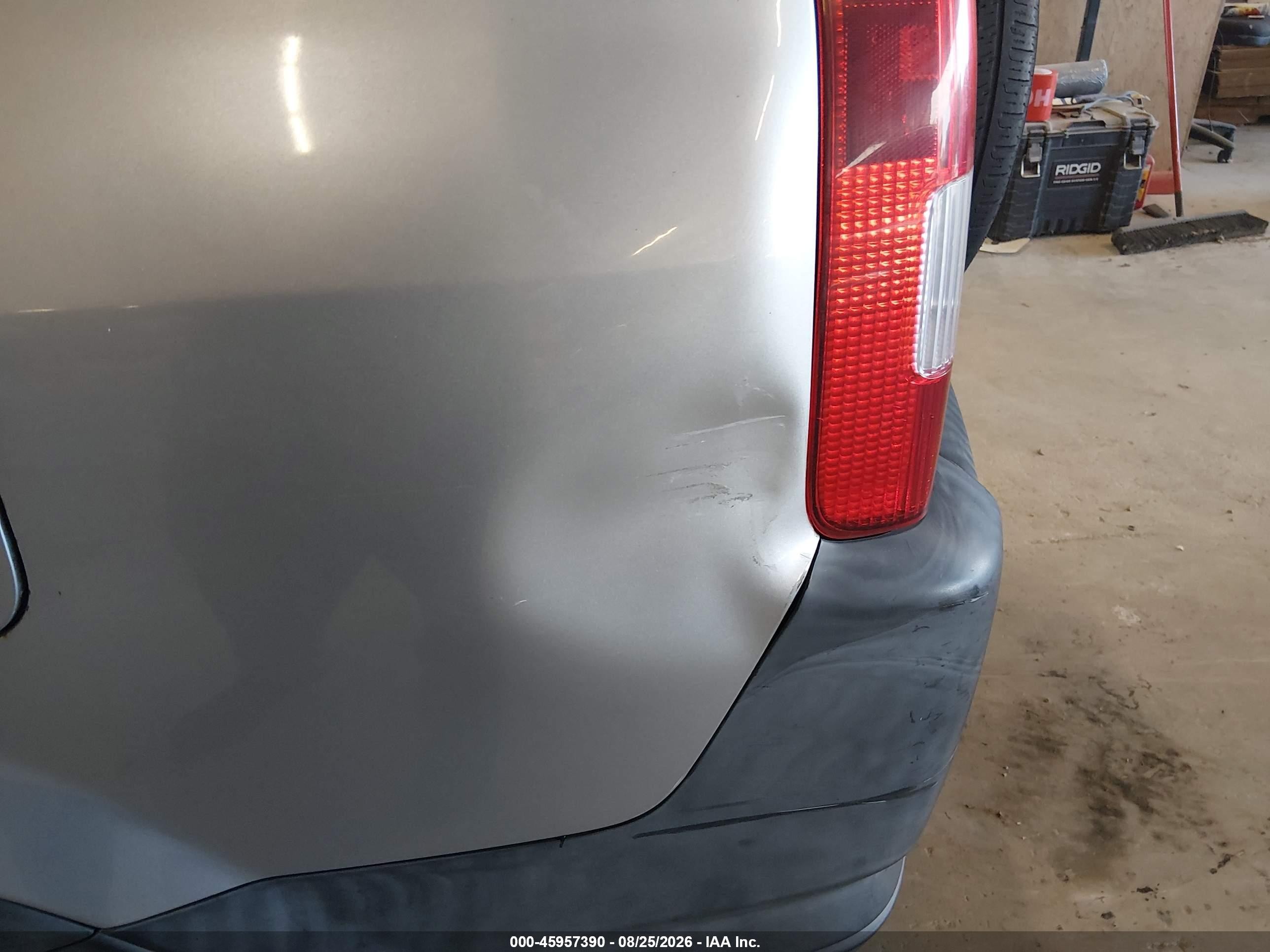 2004 Honda Cr-v Ex Silver vin: SHSRD78824U218469