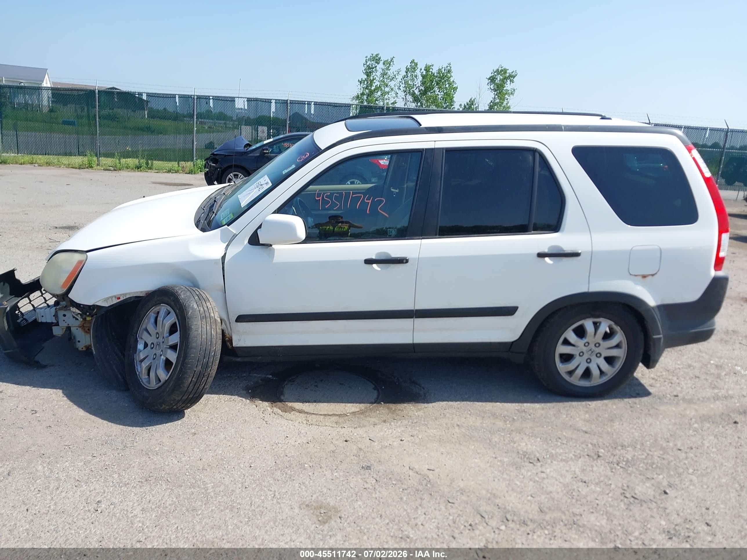 2005 Honda Cr-v Ex White vin: SHSRD78875U321906