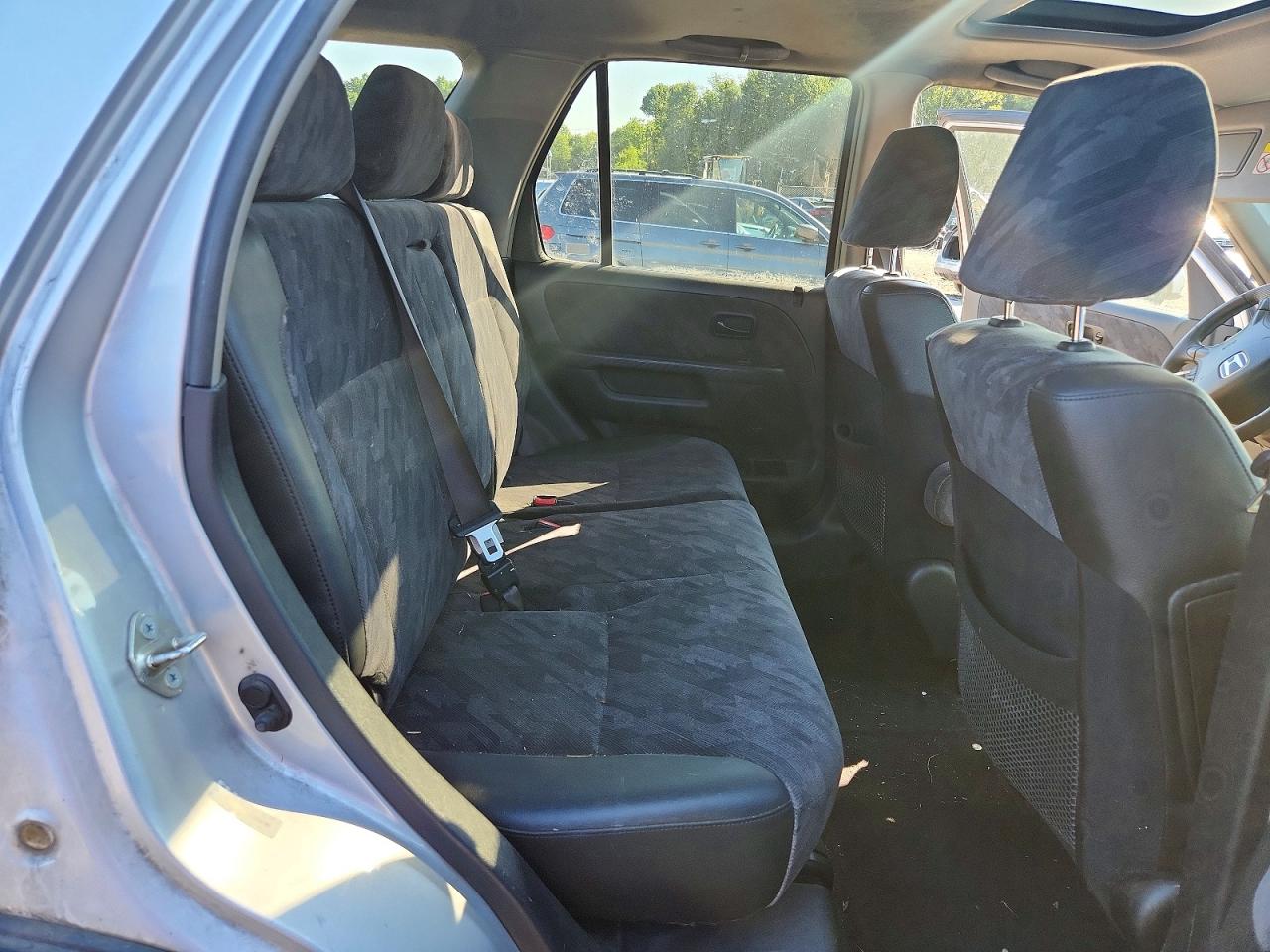 2004 Honda Cr-v Ex Silver vin: SHSRD78884U256790