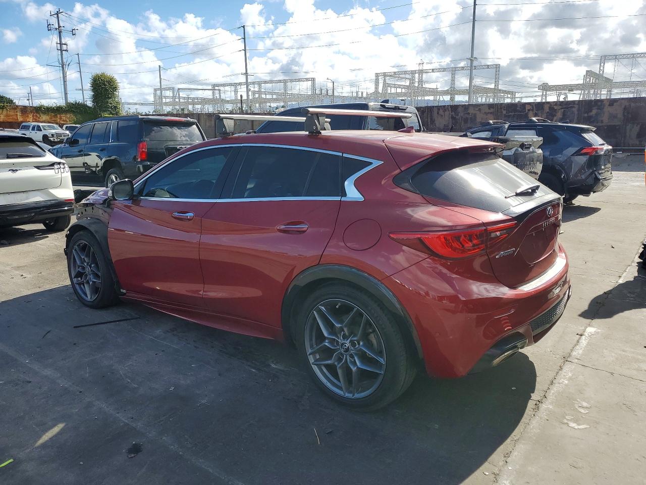 2017 Infiniti Qx30 Base Red vin: SJKCH5CP3HA034044