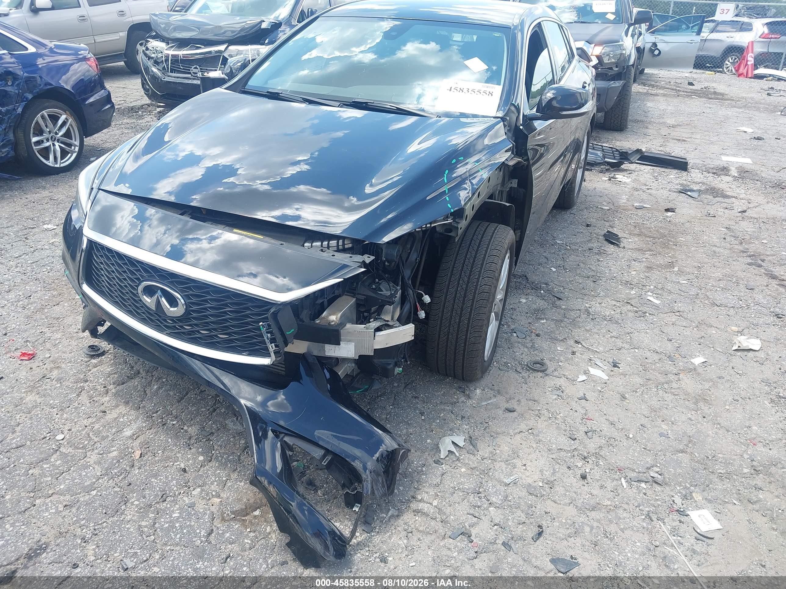 2018 Infiniti Qx30 Черный vin: SJKCH5CP6JA054374