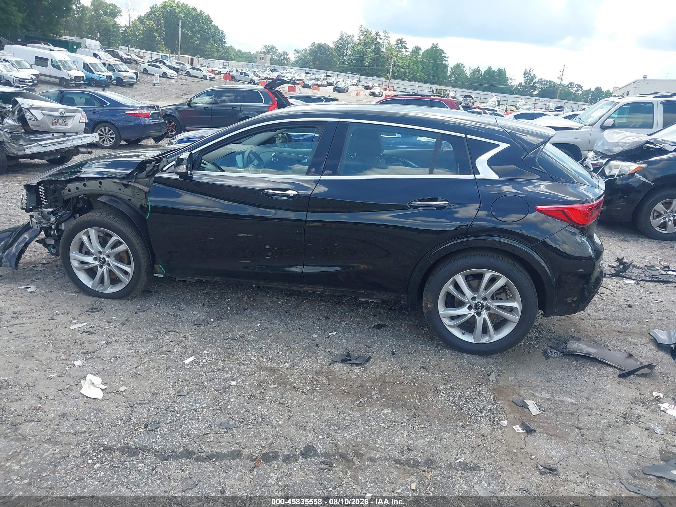 2018 Infiniti Qx30 Черный vin: SJKCH5CP6JA054374