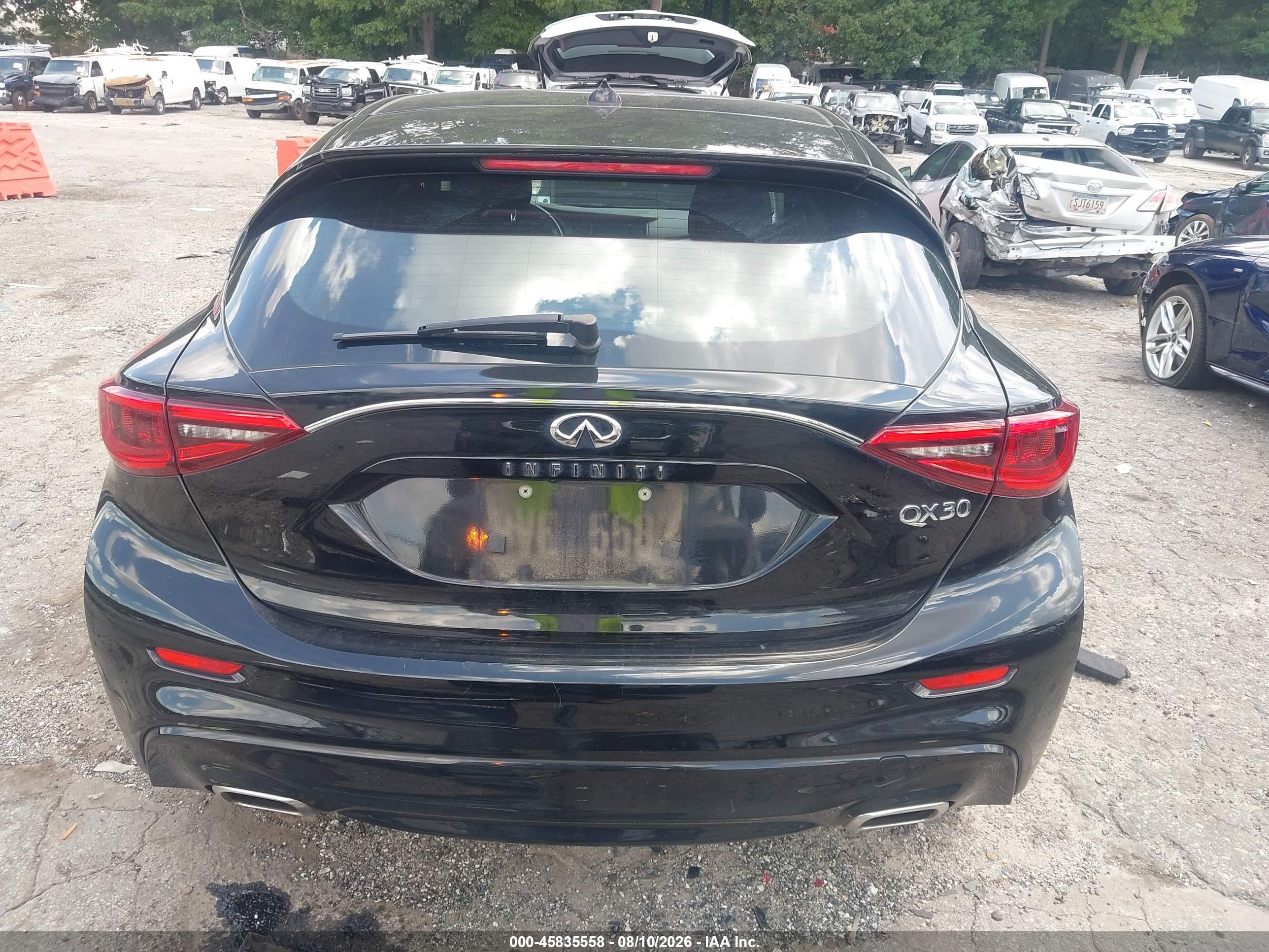 2018 Infiniti Qx30 Черный vin: SJKCH5CP6JA054374