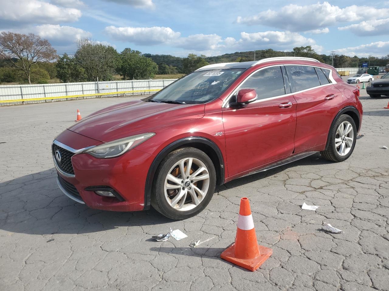 2017 Infiniti Qx30 Base Red vin: SJKCH5CP8HA025386