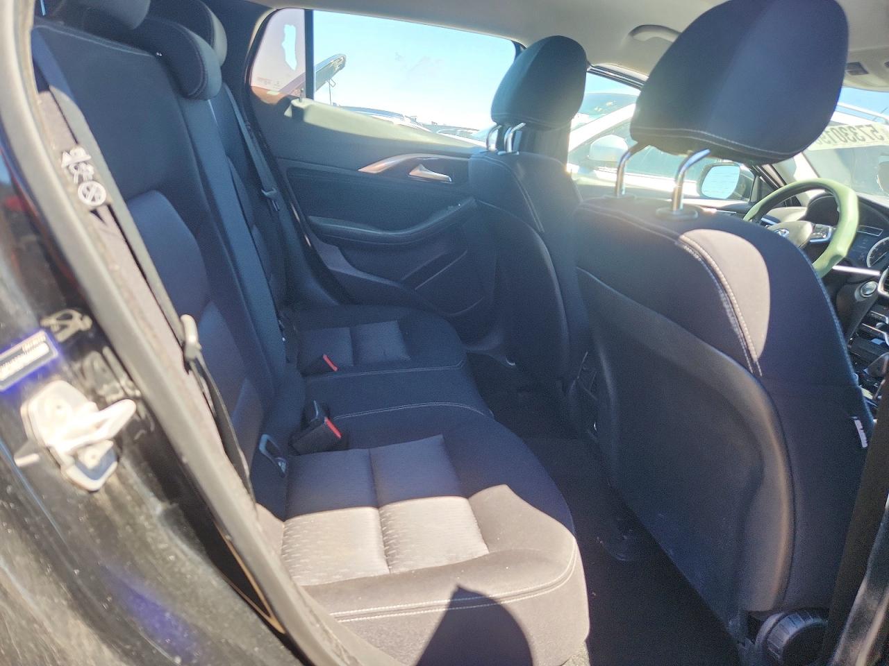 2017 Infiniti Qx30 Base Черный vin: SJKCH5CP8HA033259