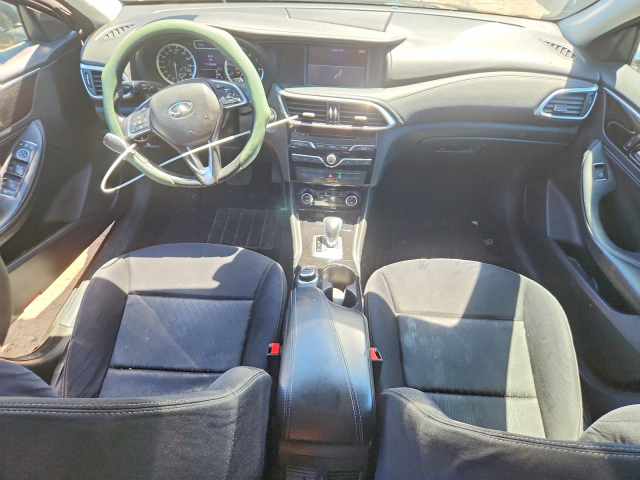 2017 Infiniti Qx30 Base Черный vin: SJKCH5CP8HA033259