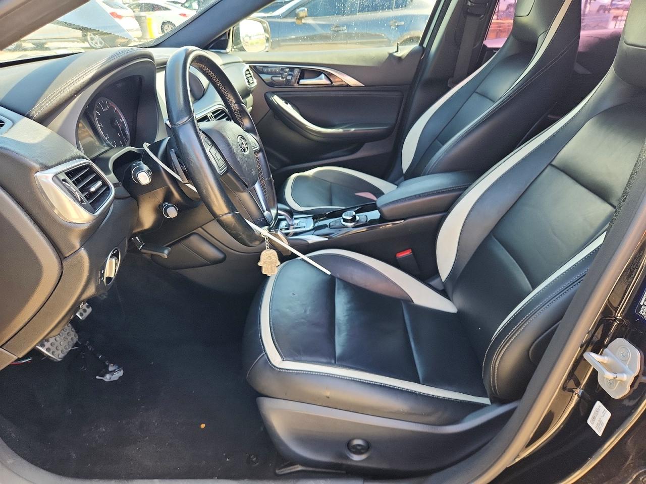 2017 Infiniti Qx30 Sport Black vin: SJKCH5CPXHA023008