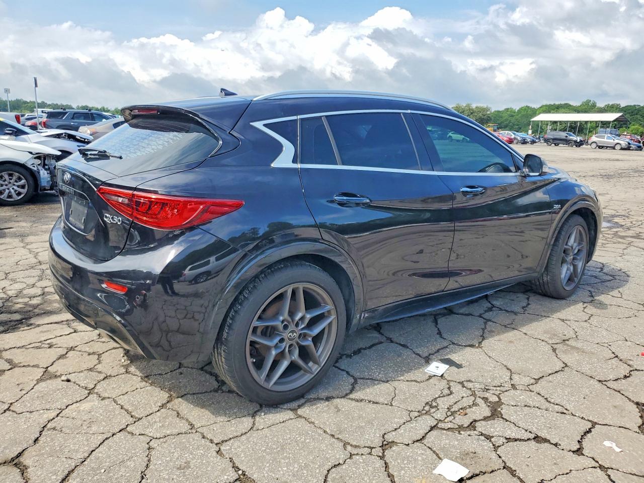 2017 Infiniti Qx30 Base Black vin: SJKCH5CPXHA033568