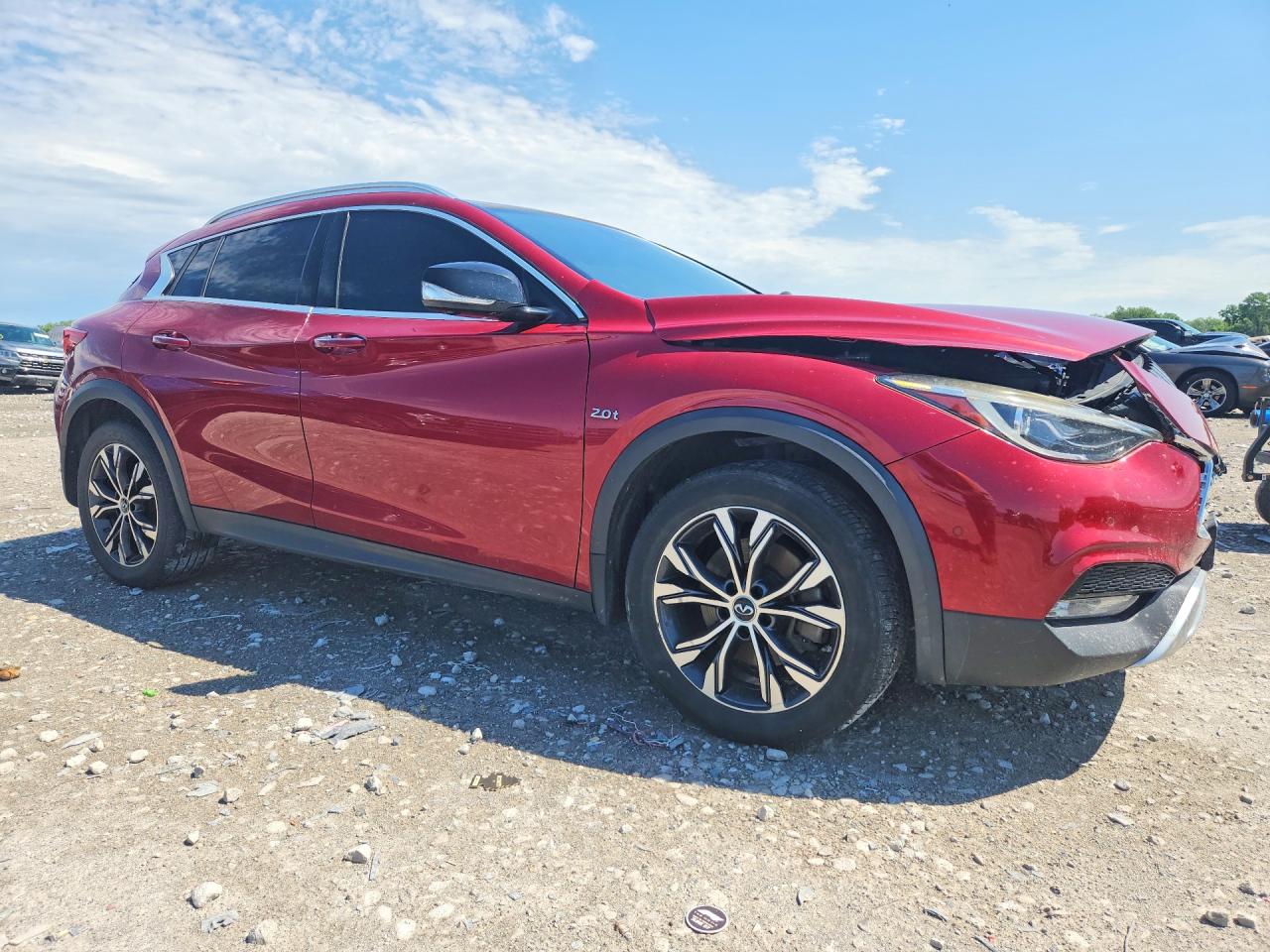 2017 Infiniti Qx30 Premium Red vin: SJKCH5CR2HA025675
