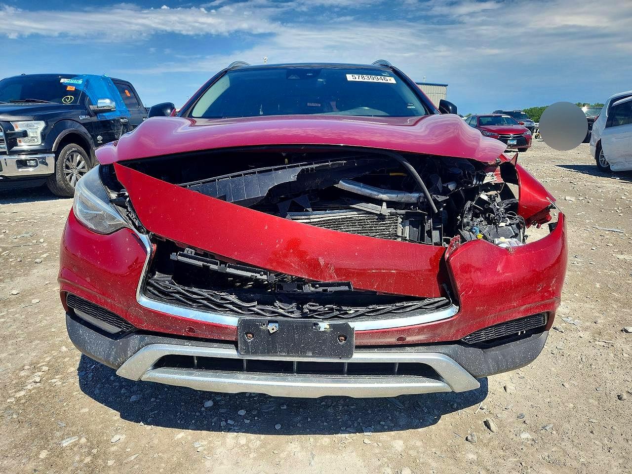 2017 Infiniti Qx30 Premium Red vin: SJKCH5CR2HA025675