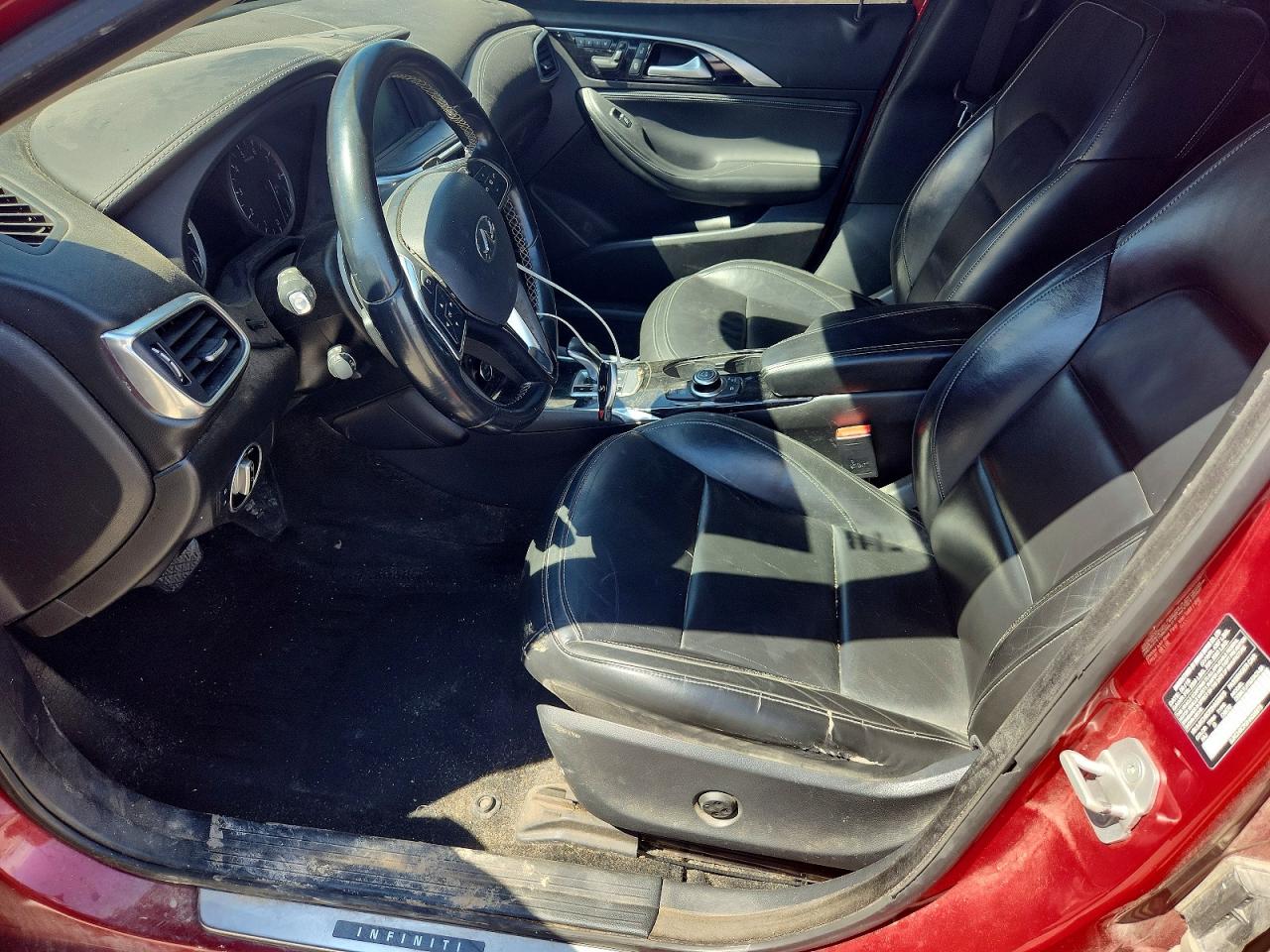 2017 Infiniti Qx30 Premium Red vin: SJKCH5CR2HA025675