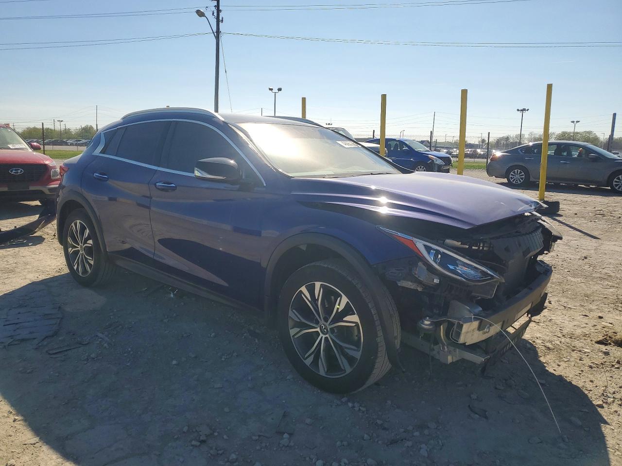 2017 Infiniti Qx30 Premium Blue vin: SJKCH5CR6HA027705