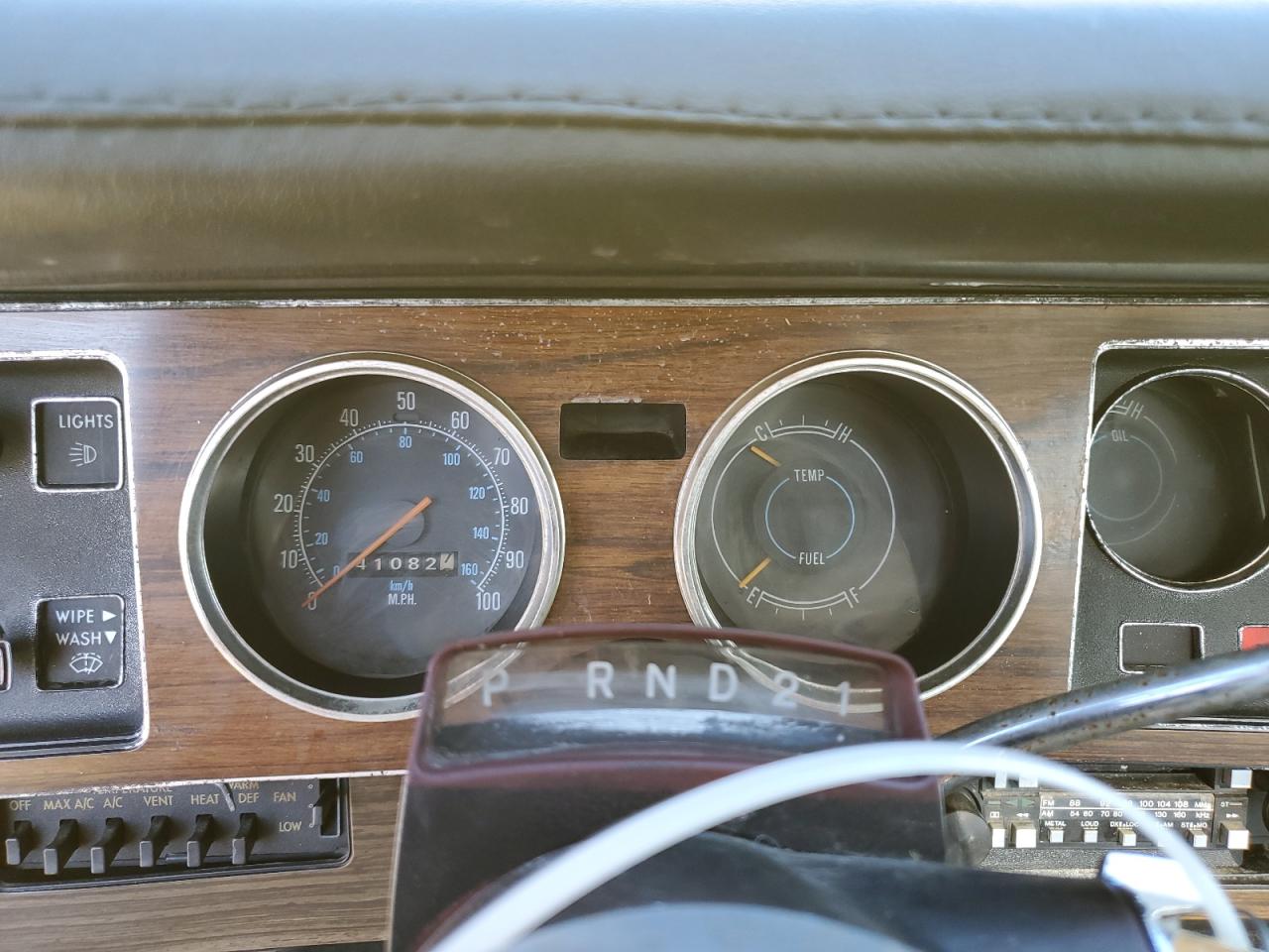 1976 Chrysler                    Cordoba Yellow vin: SS22K6R112238