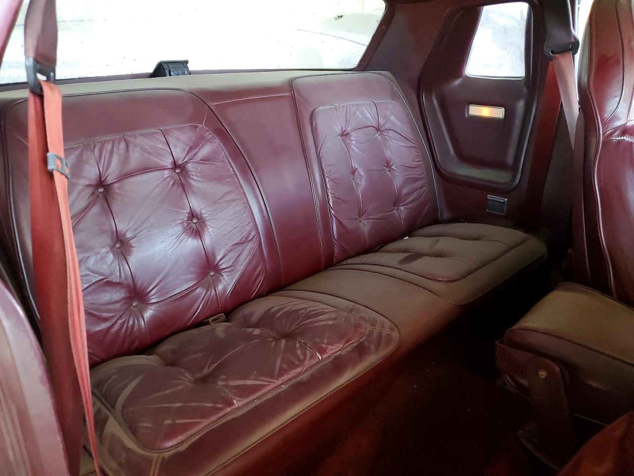 1976 Chrysler Cordoba Burgundy vin: SS22K6R152334