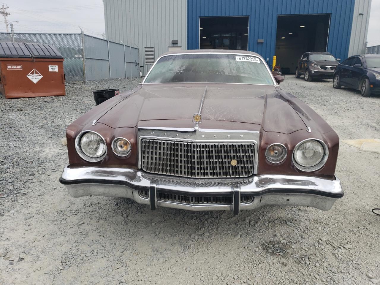 1977 Chrysler Cordoba Коричневый vin: SS22K7R321999