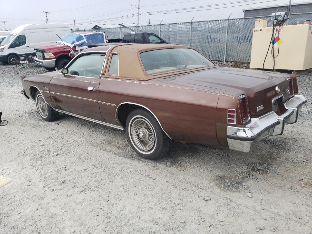 1977 Chrysler Cordoba Коричневый vin: SS22K7R321999