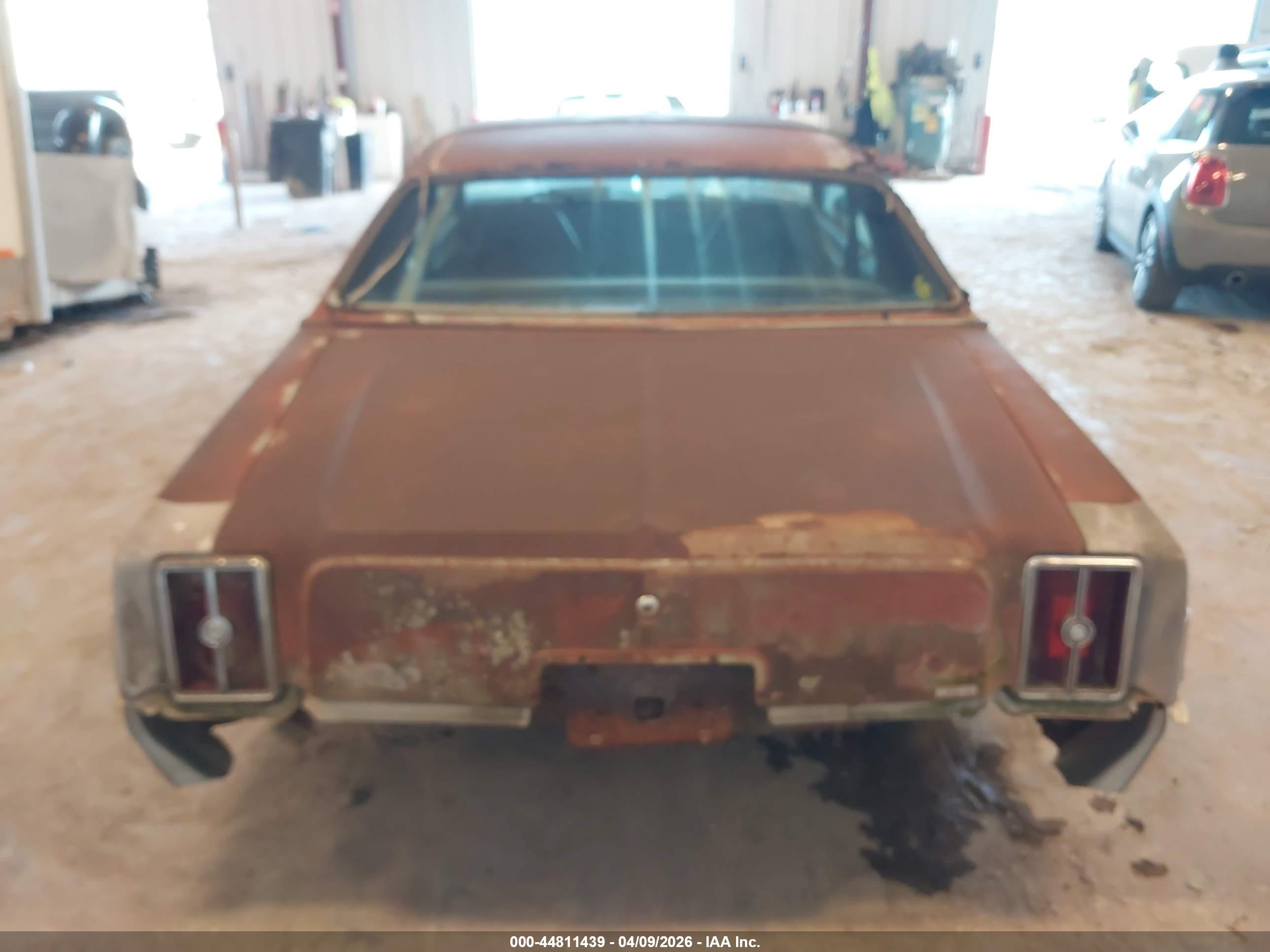 1976 Chrysler Cordoba   Коричневый vin: SS22M6R173456    