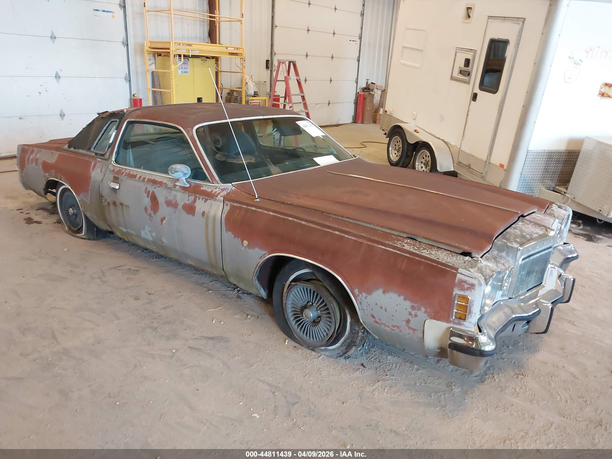 1976 Chrysler Cordoba   Brown vin: SS22M6R173456    