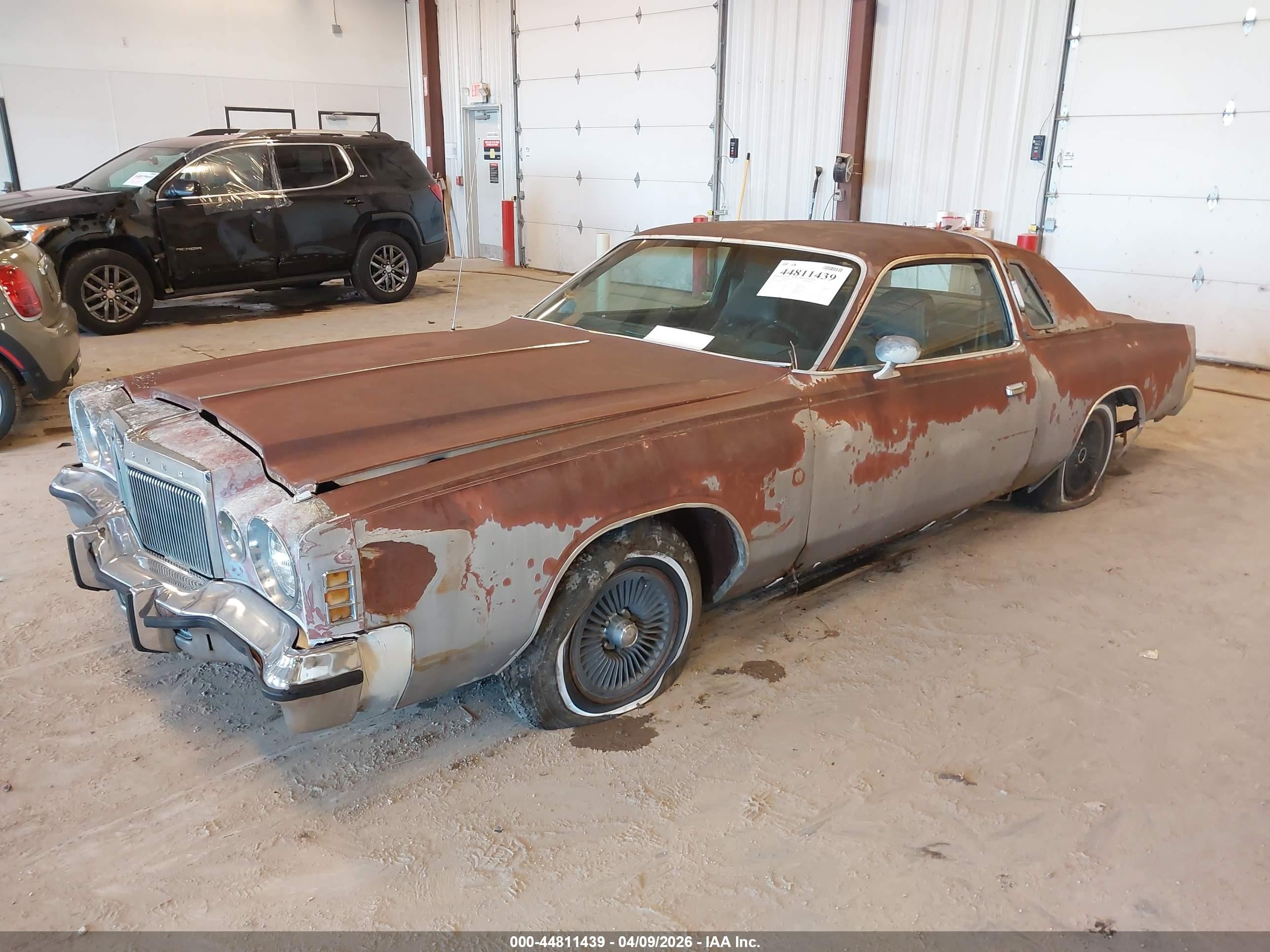 1976 Chrysler Cordoba   Коричневый vin: SS22M6R173456    
