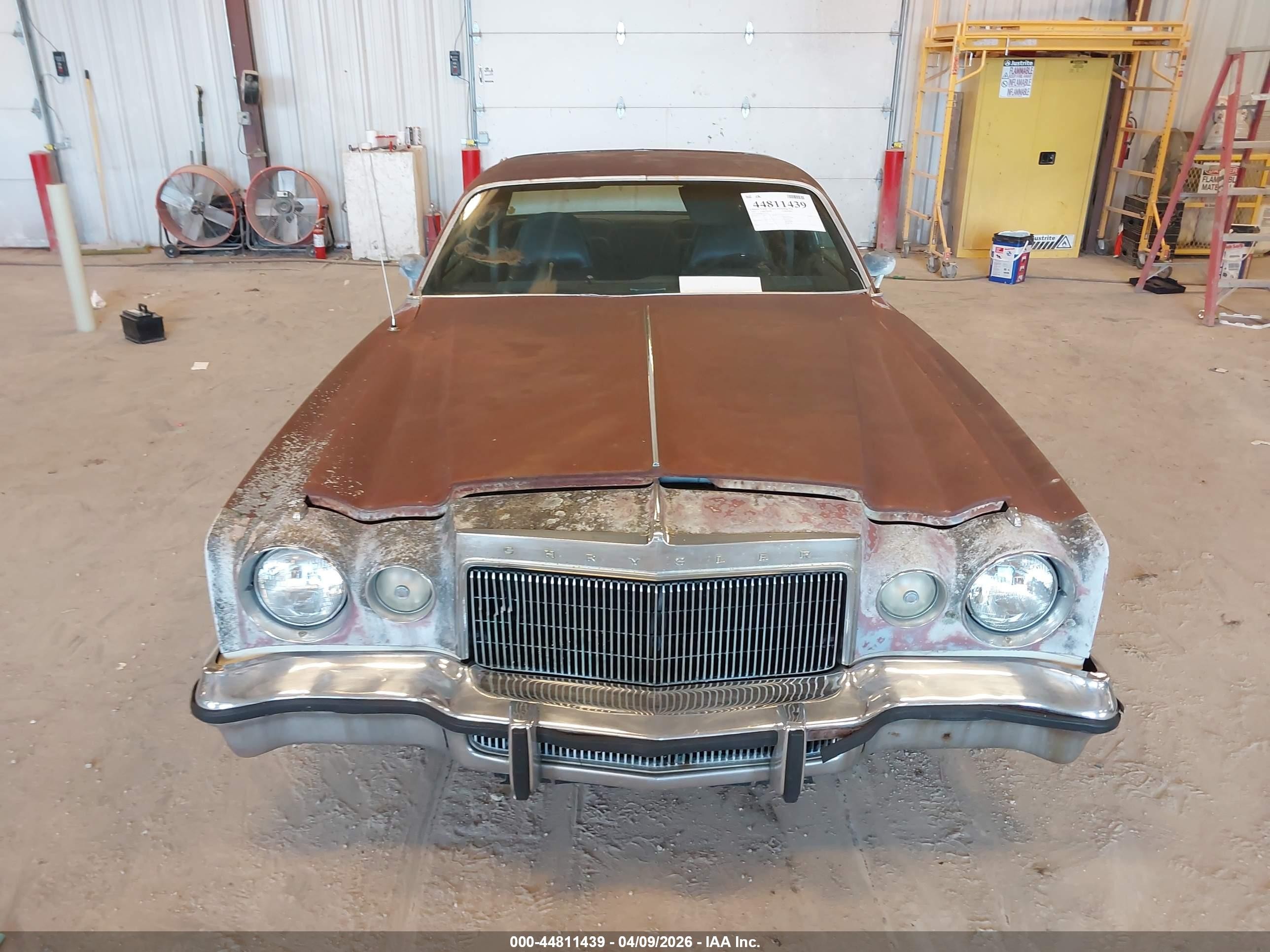 1976 Chrysler Cordoba   Коричневый vin: SS22M6R173456    