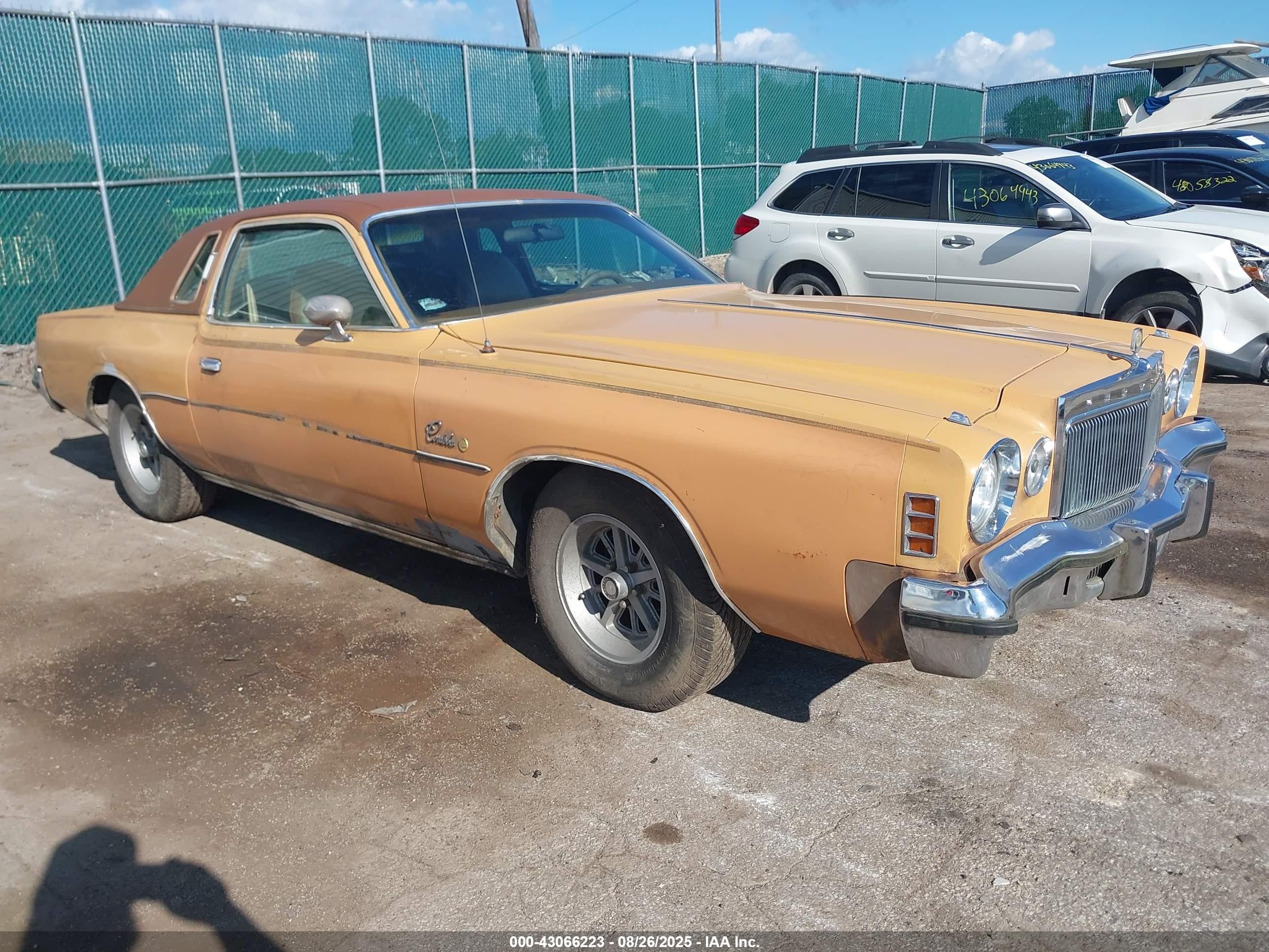 1976 Chrysler Cordoba   Yellow vin: SS22N6R258948    