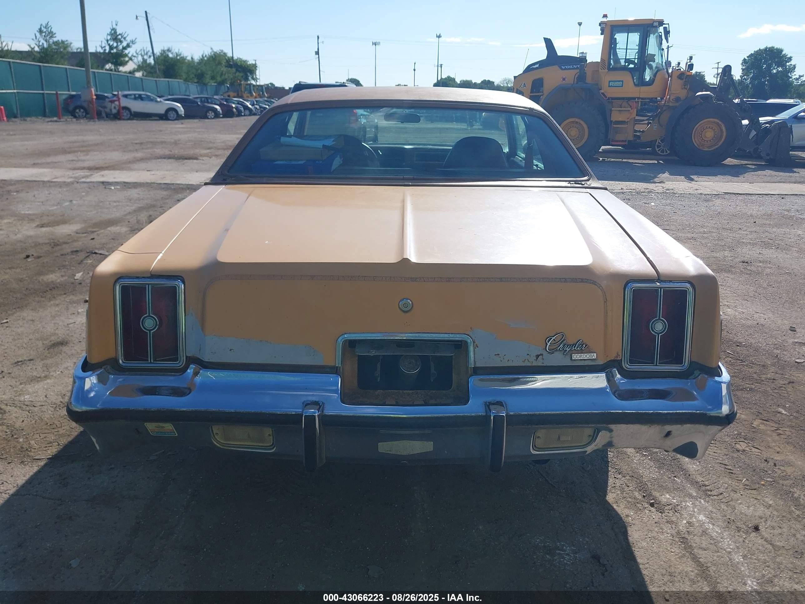 1976 Chrysler Cordoba   Желтый vin: SS22N6R258948    