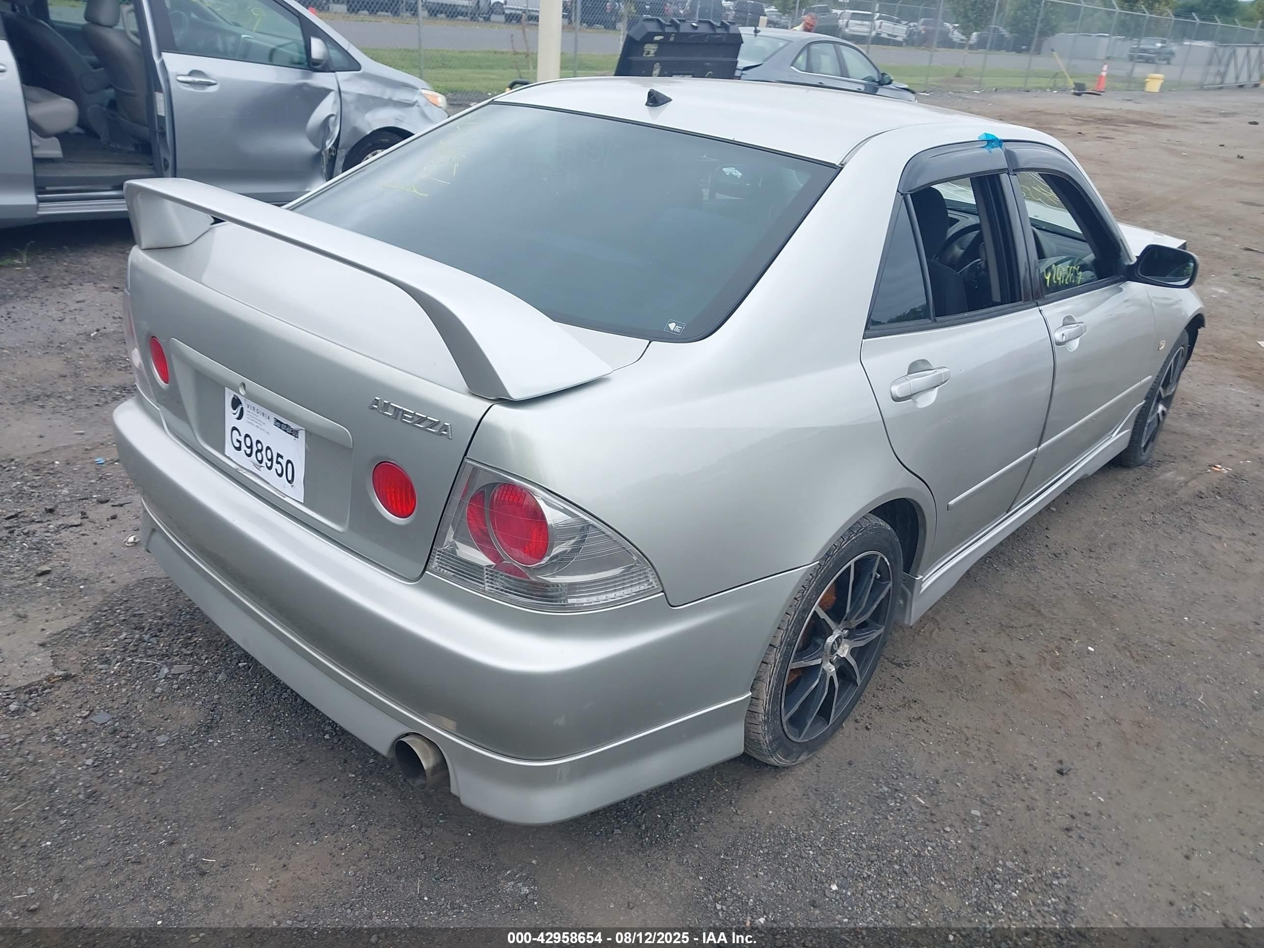 2000 Toyota Other   Серебряный vin: SXE100037533     