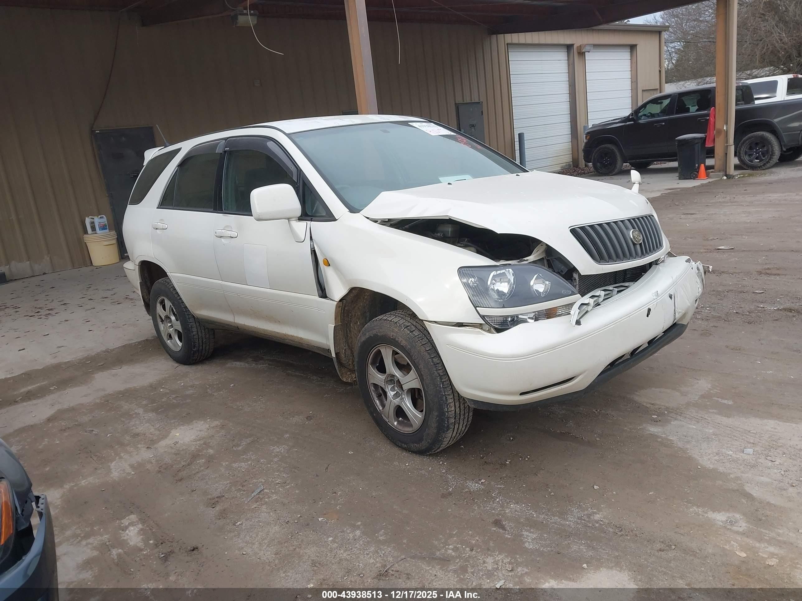 1998 Toyota Gfs   White vin: SXU150006461     