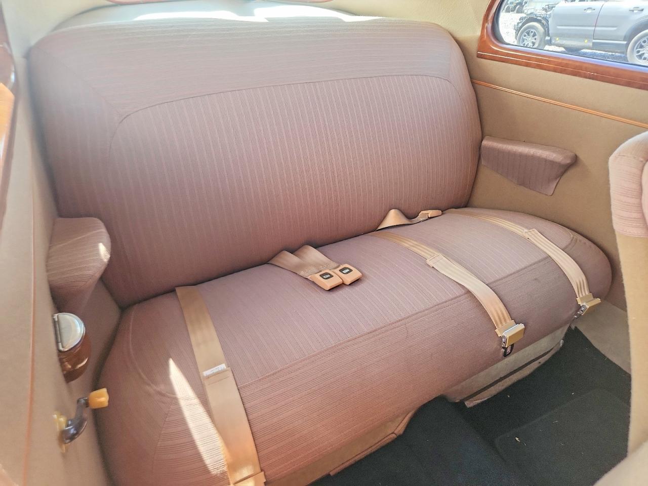 1939 Ford Deluxe Black vin: T84799952