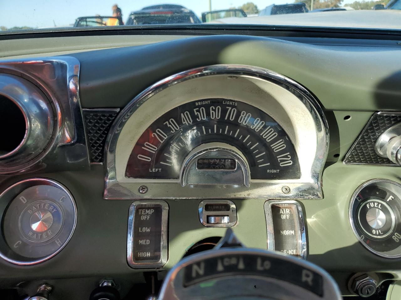 1955 Pontiac Uk Two Tone vin: T855H9522