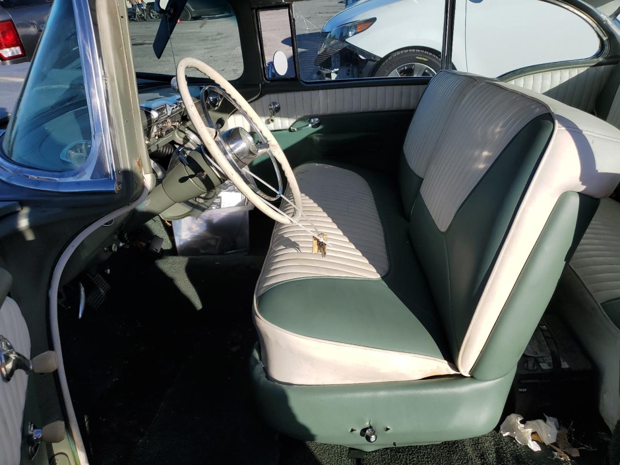 1955 Pontiac Uk Two Tone vin: T855H9522