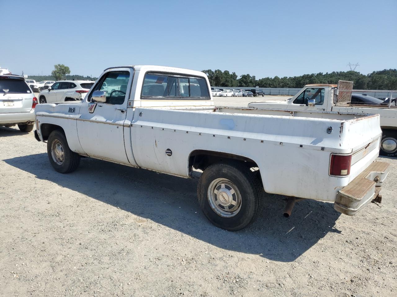 1977 Gmc                         Sierra White vin: TCL247Z513690