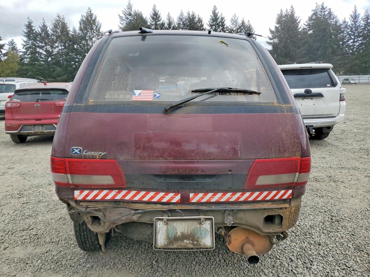 1995 Toyota Previa Burgundy vin: TCR101219929