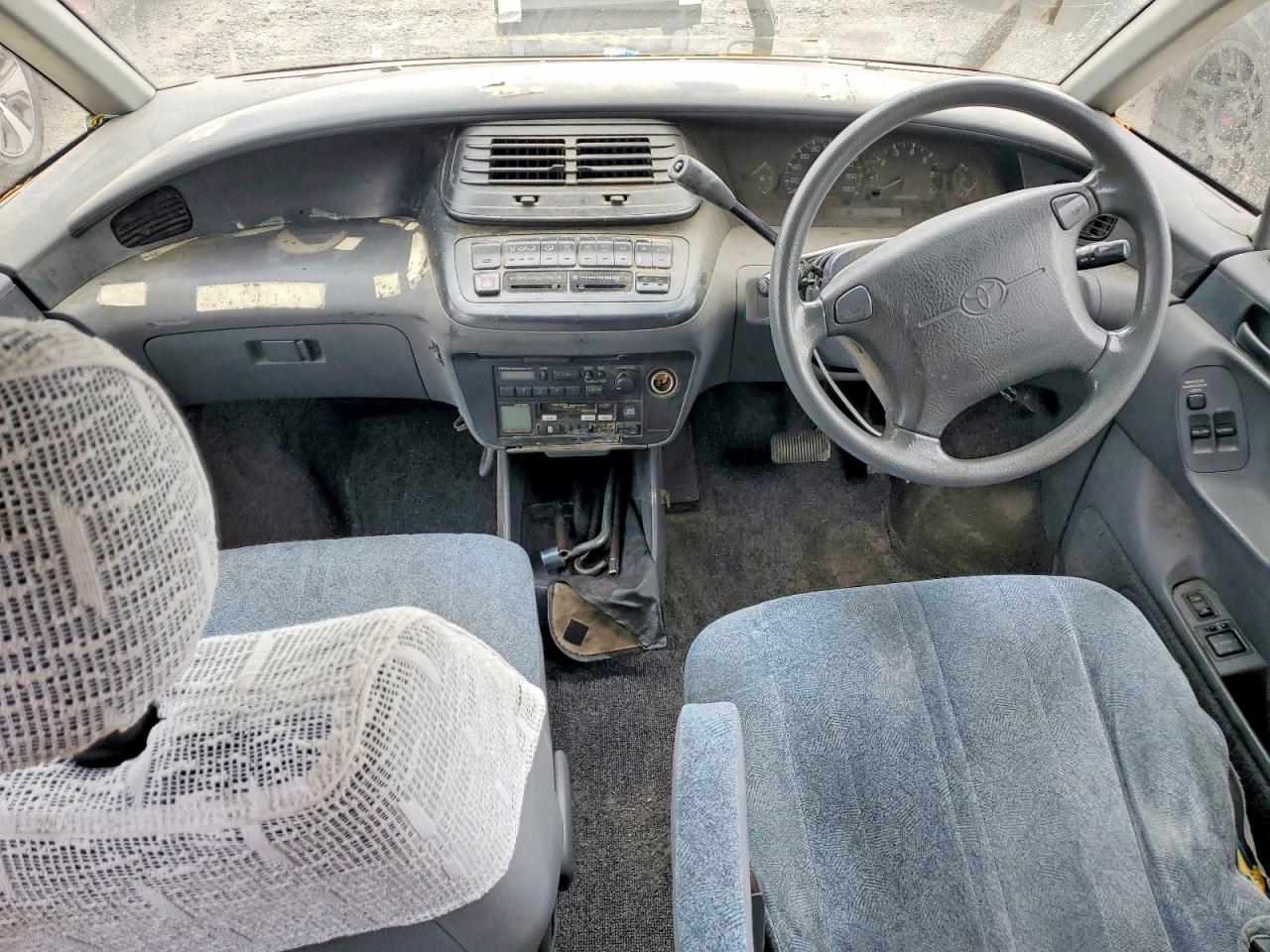 1995 Toyota Previa Burgundy vin: TCR101219929