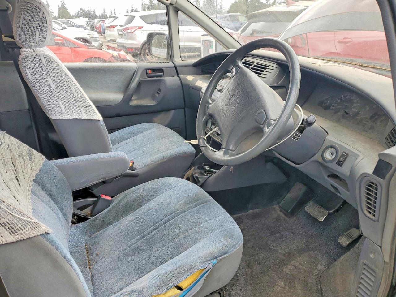 1995 Toyota Previa Burgundy vin: TCR101219929