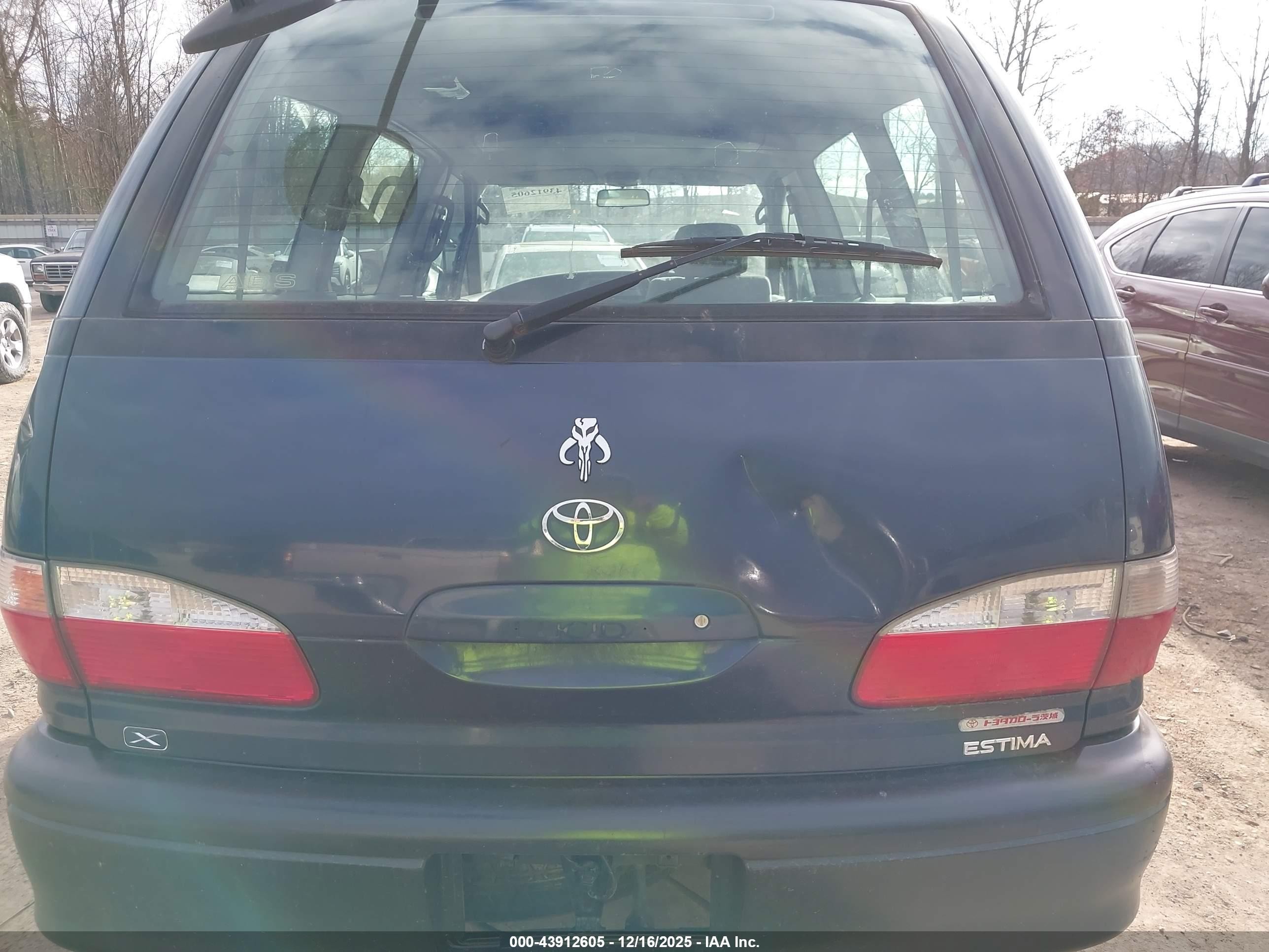 1997 Toyota Previa   Blue vin: TCR101284337     