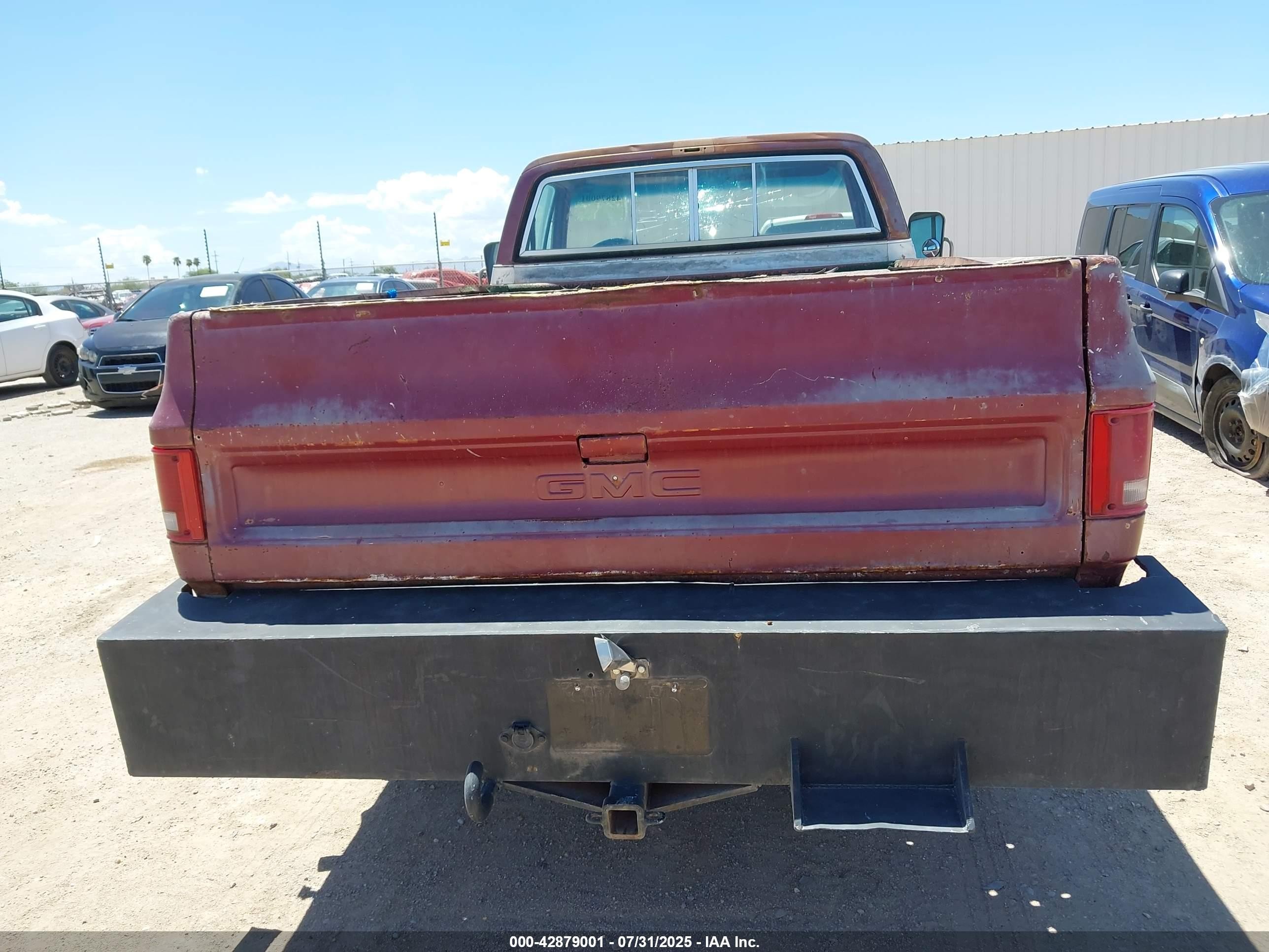 1978 Gmc Sierra   Темно-бордовый vin: TCS248Z500110    