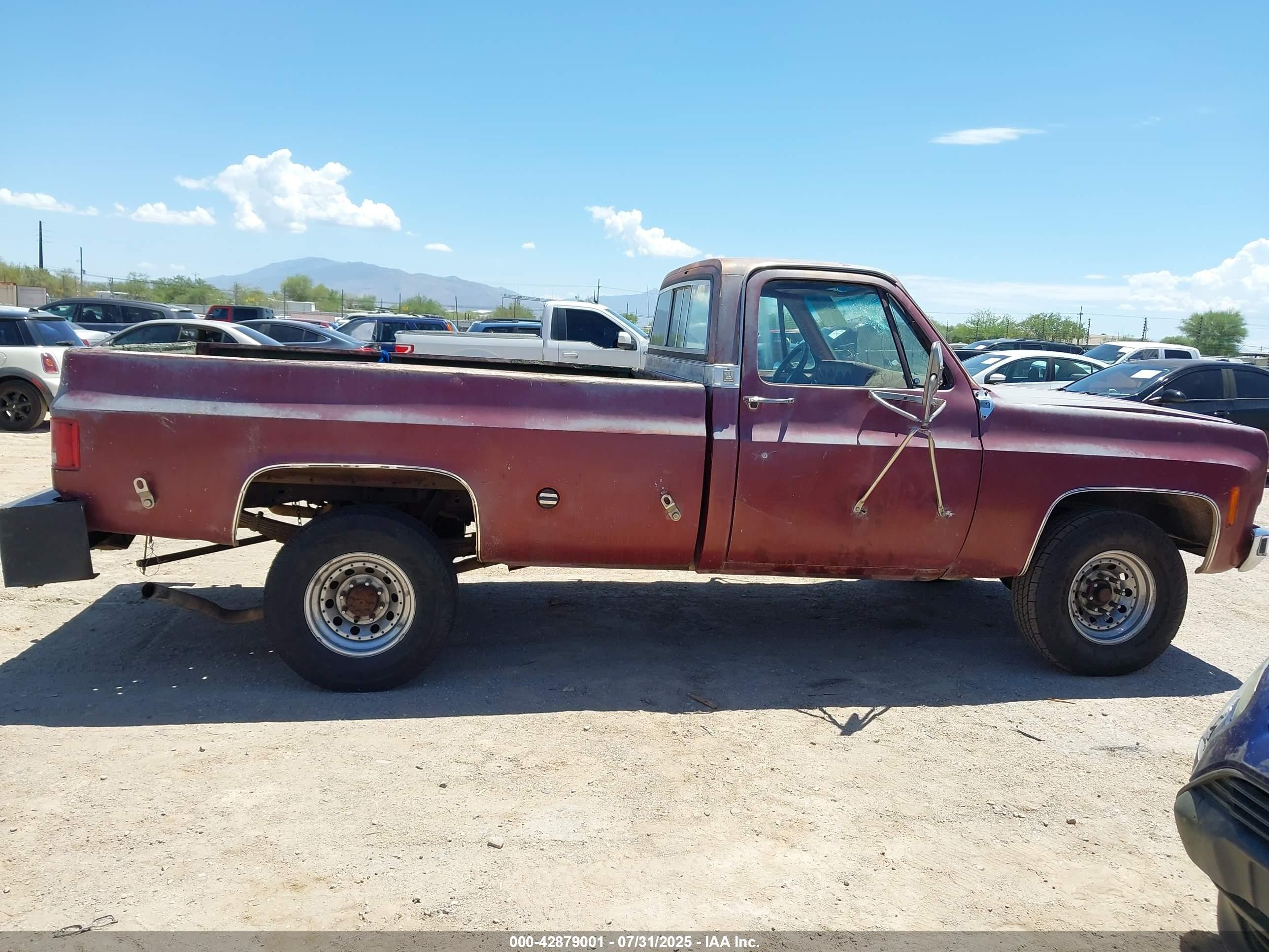 1978 Gmc Sierra   Темно-бордовый vin: TCS248Z500110    
