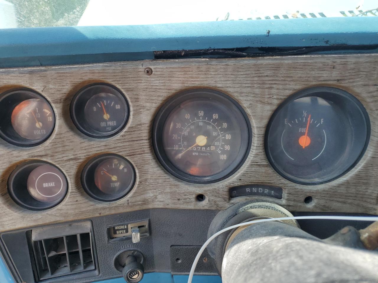 1977 Gmc Sierra Two Tone vin: TKR147F723198