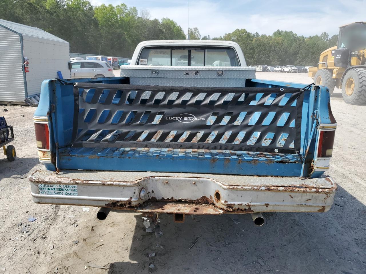 1977 Gmc Sierra Two Tone vin: TKR147F723198
